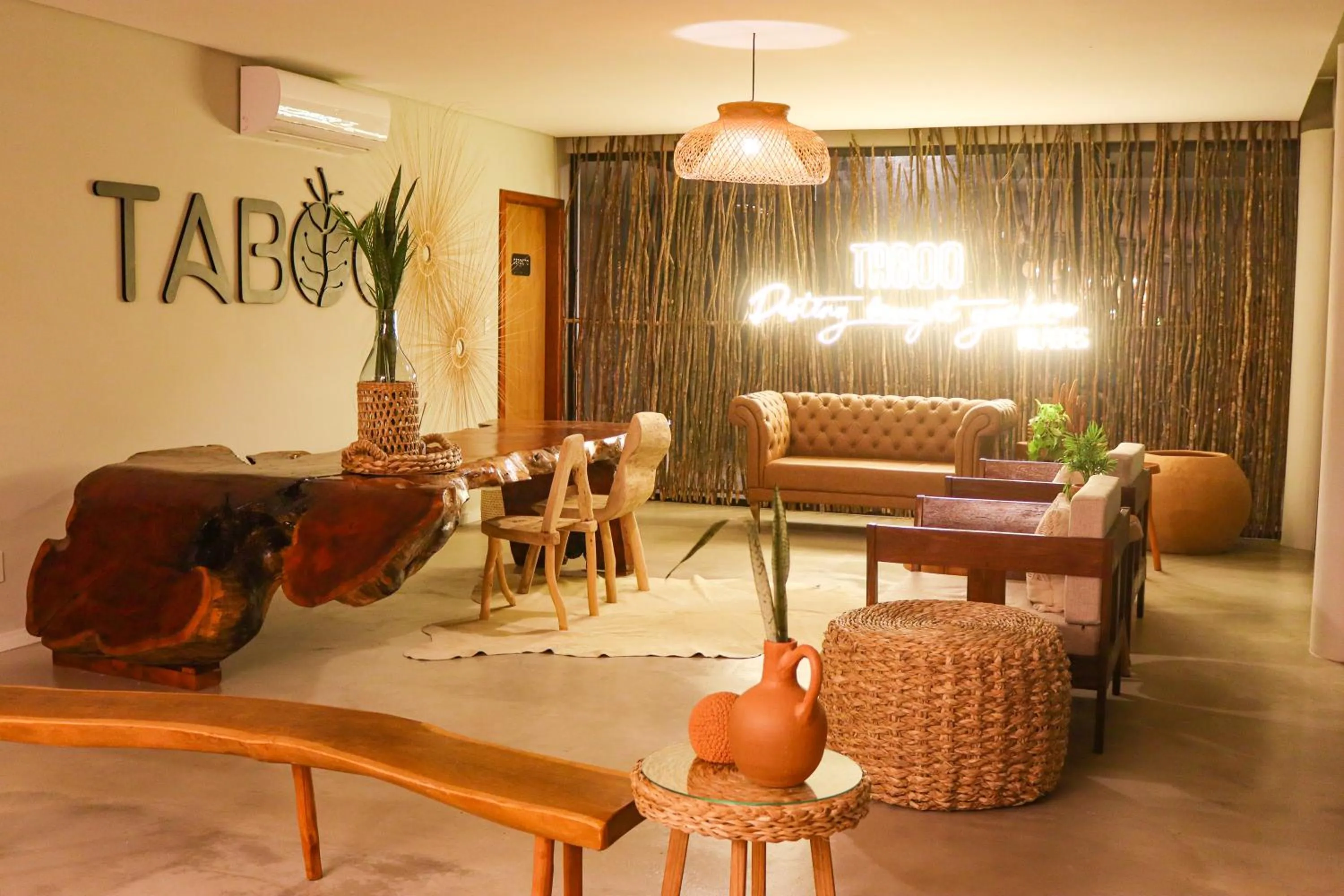Lobby or reception in Taboo Milagres