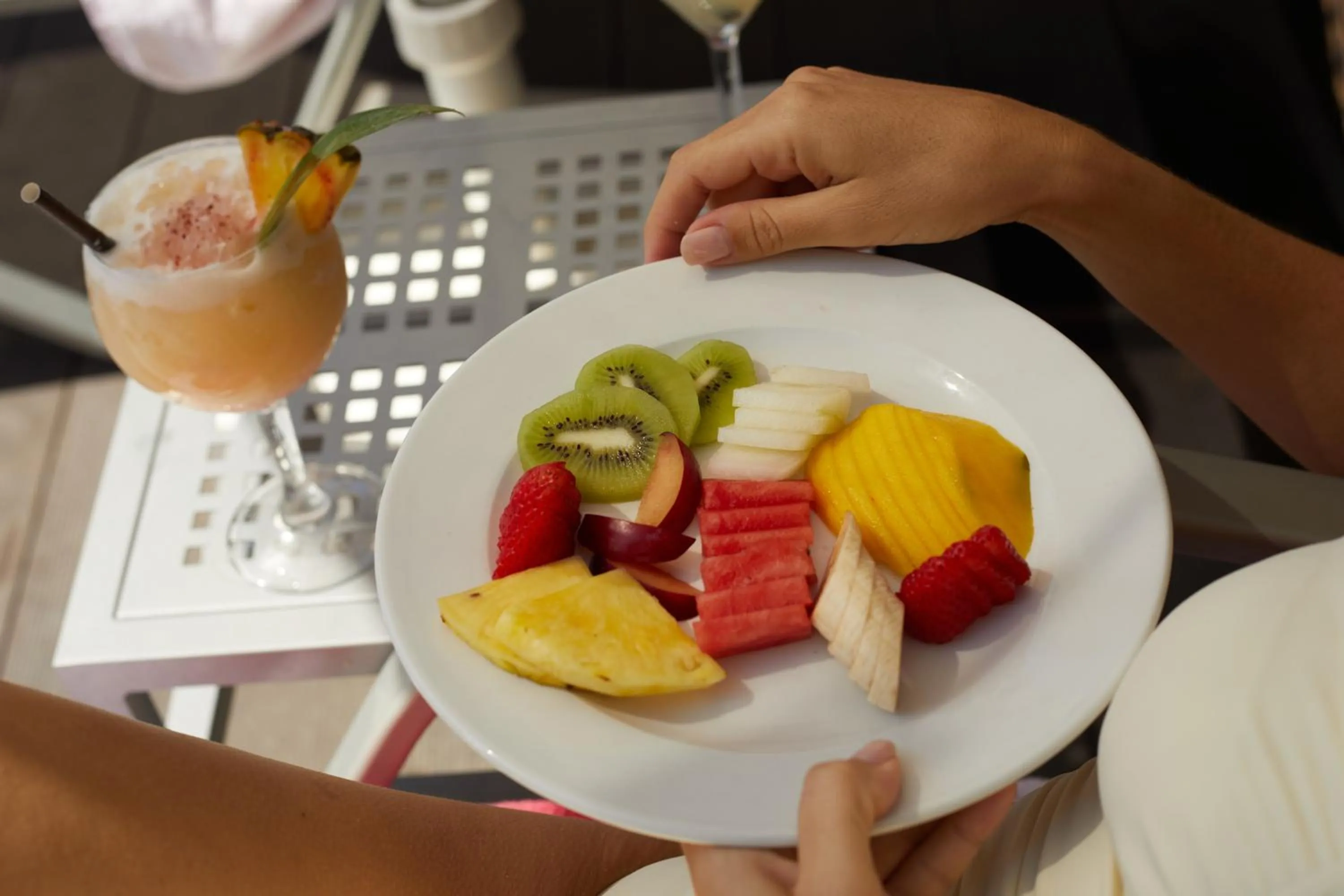 Food in JS Paradise Sport - Adults Only