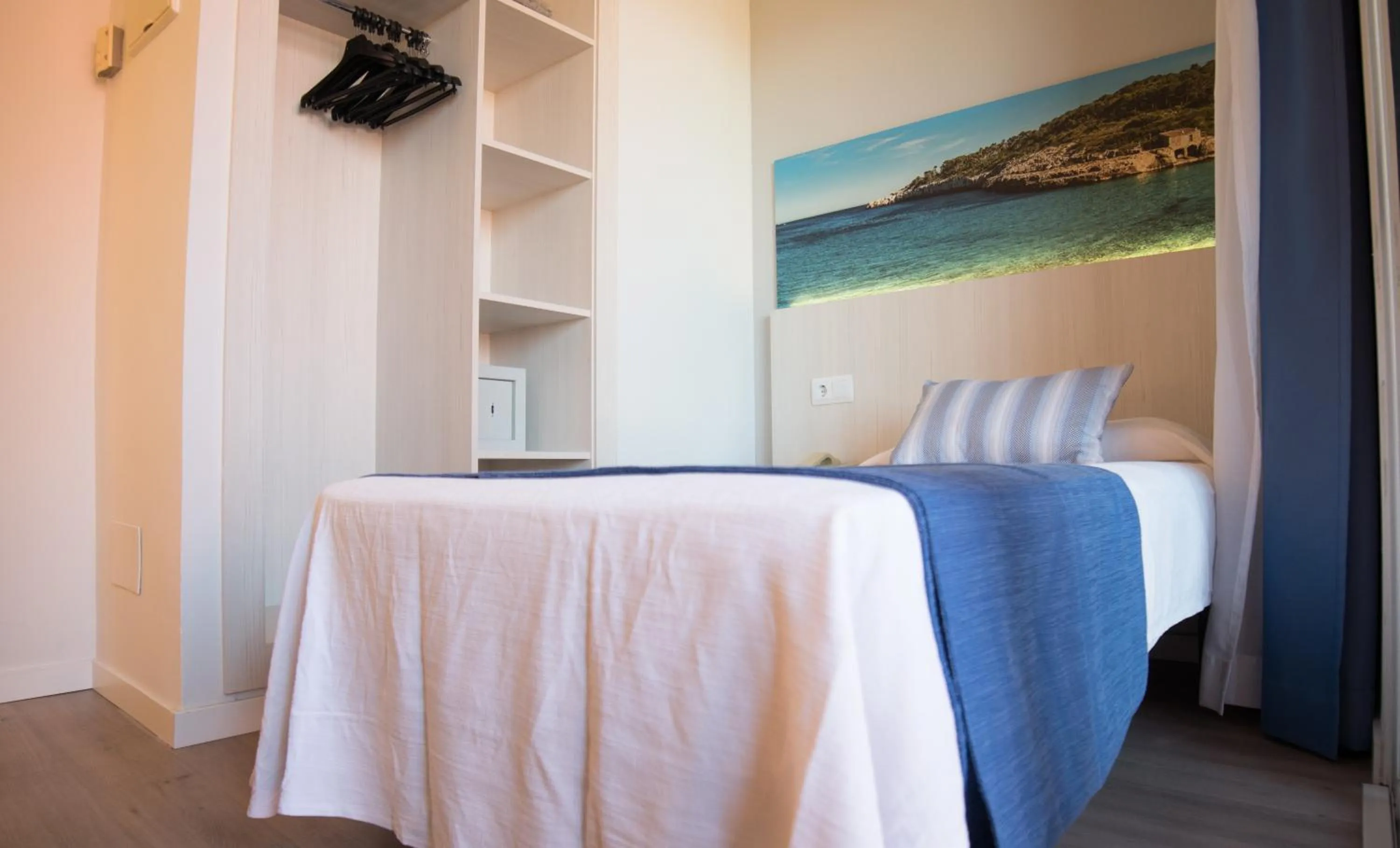 Bed in Seramar Hotel Luna Park Adults Only