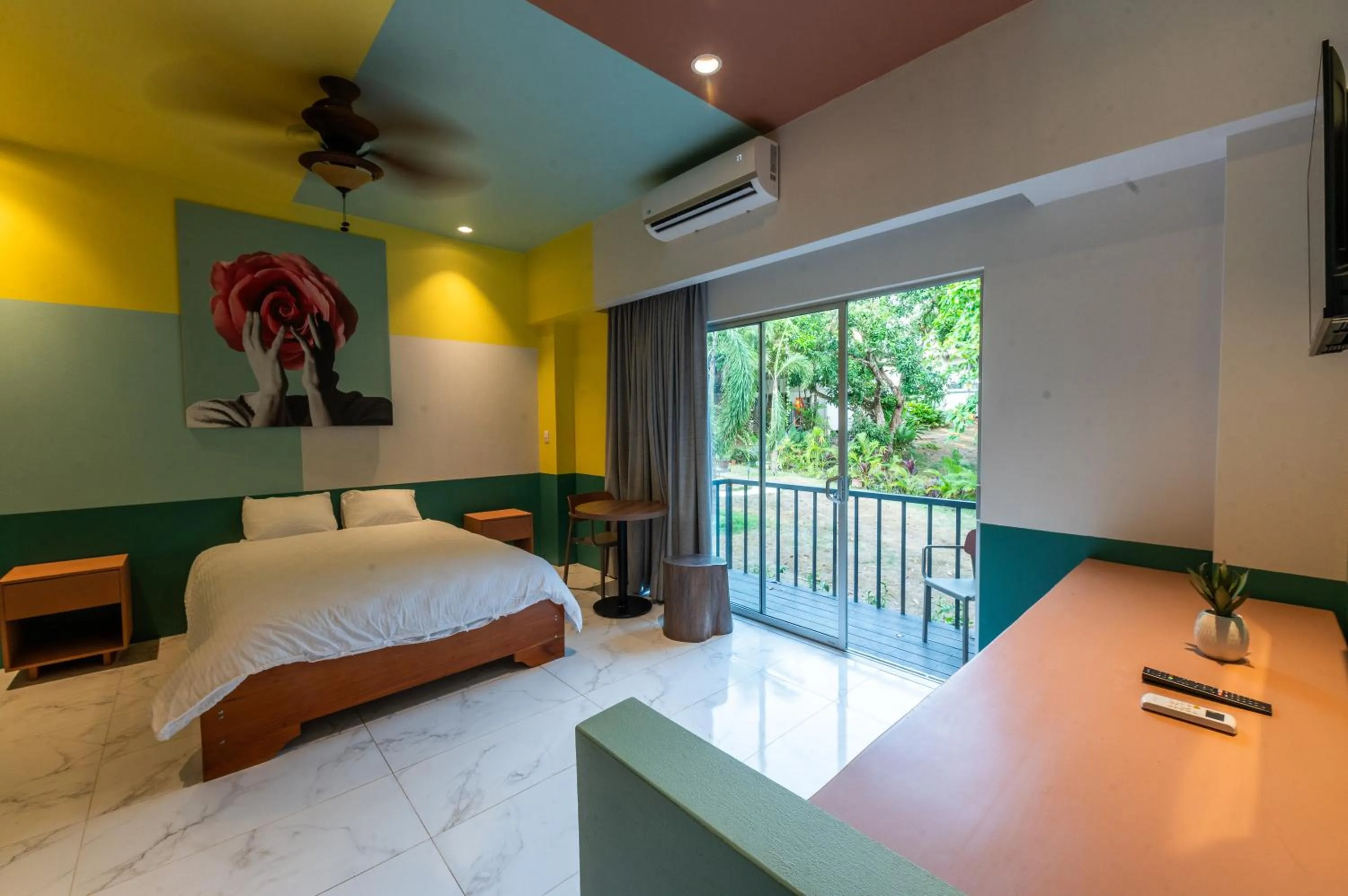 Bedroom, Bed in Marala Hotel