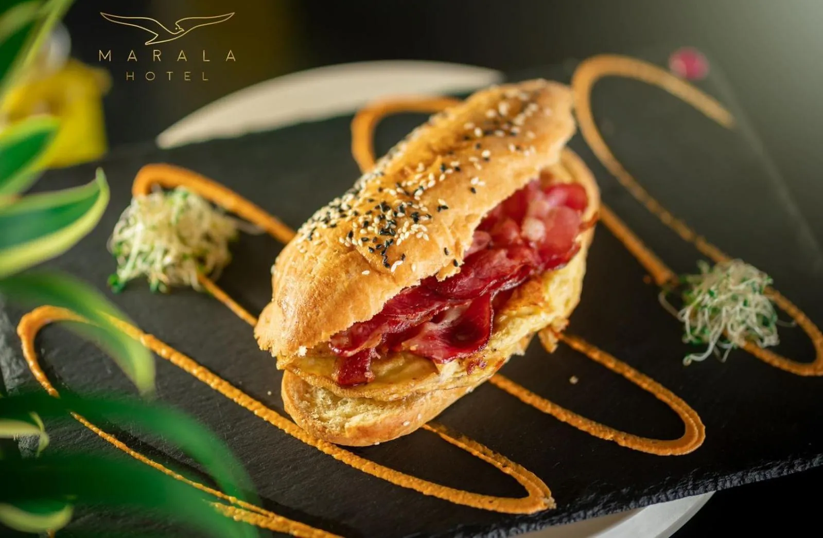 Restaurant/places to eat in Marala Hotel