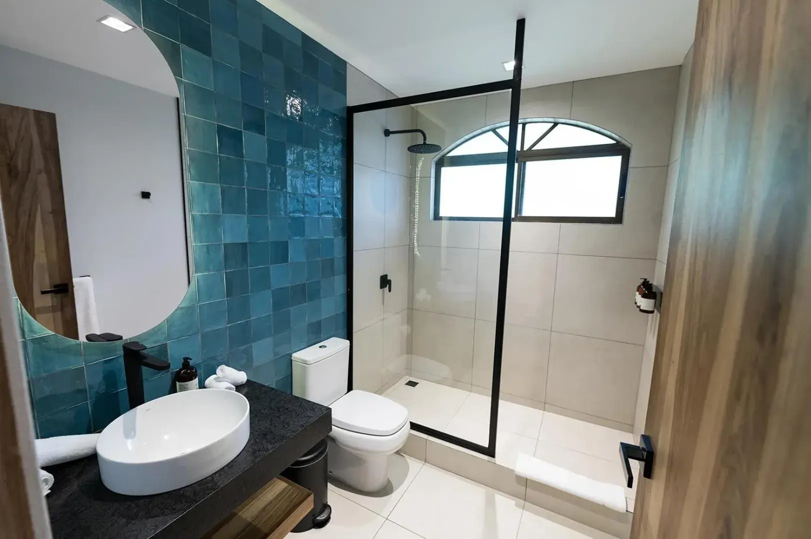 Deluxe Double Room with Sea View in Marala Hotel Deluxe Double Room with Sea View in Marala Hotel