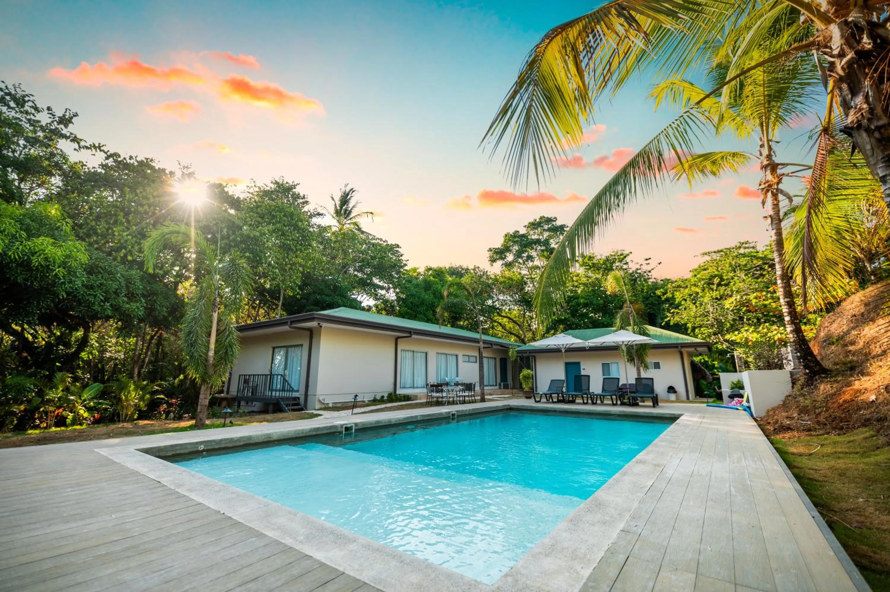 Swimming pool in Marala Hotel