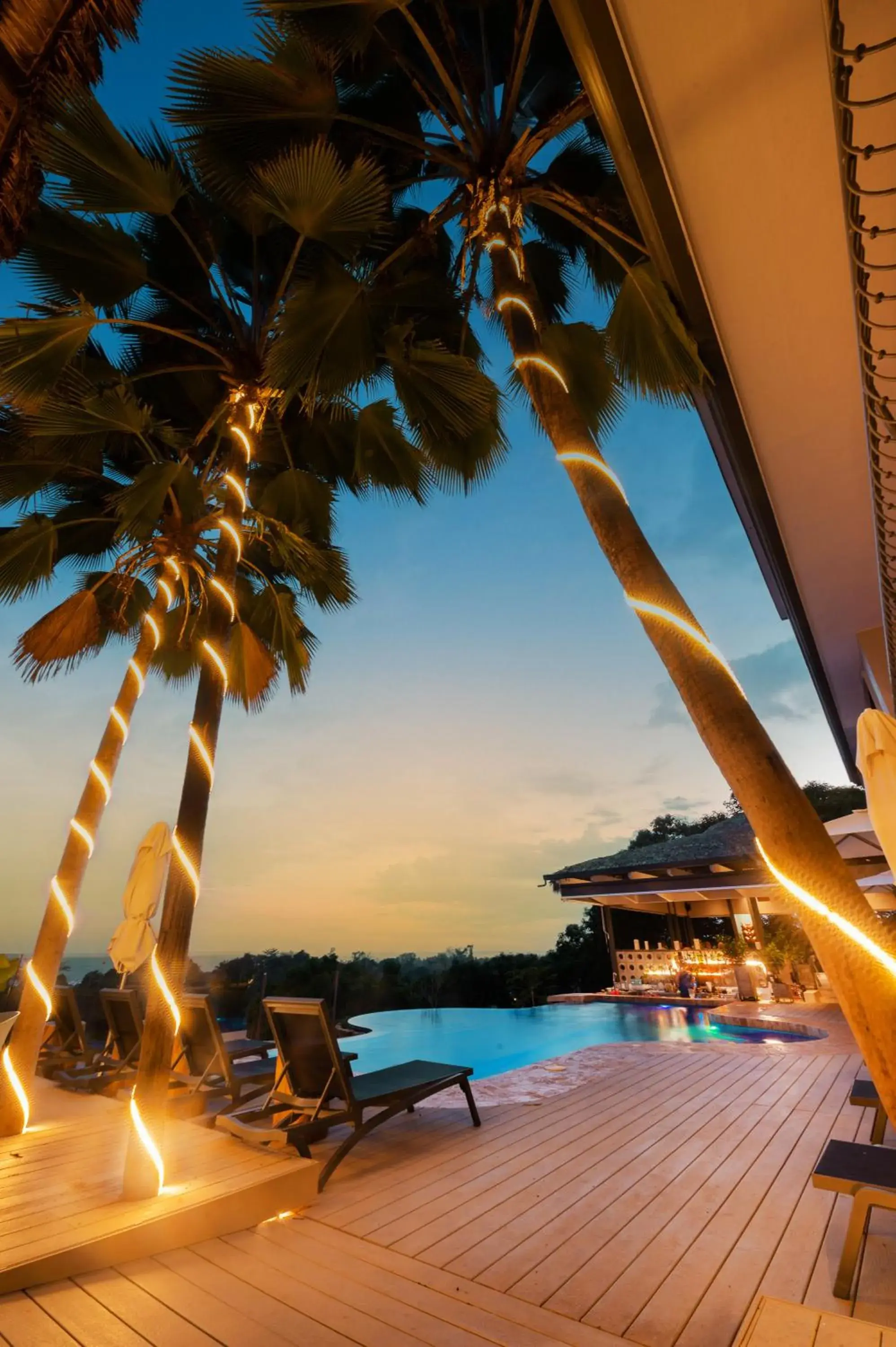 Swimming pool in Marala Hotel Swimming pool in Marala Hotel