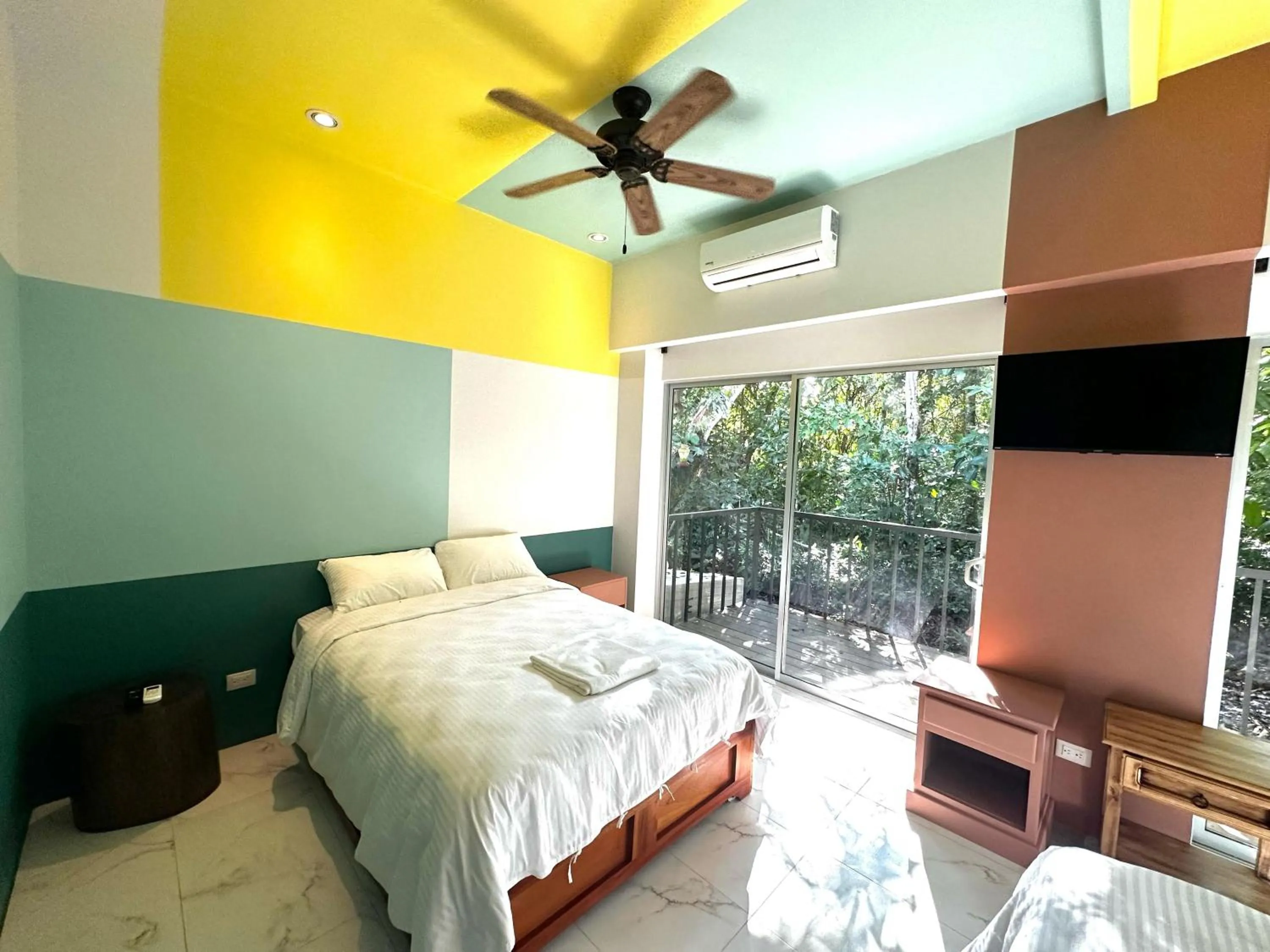 Bedroom, Bed in Marala Hotel