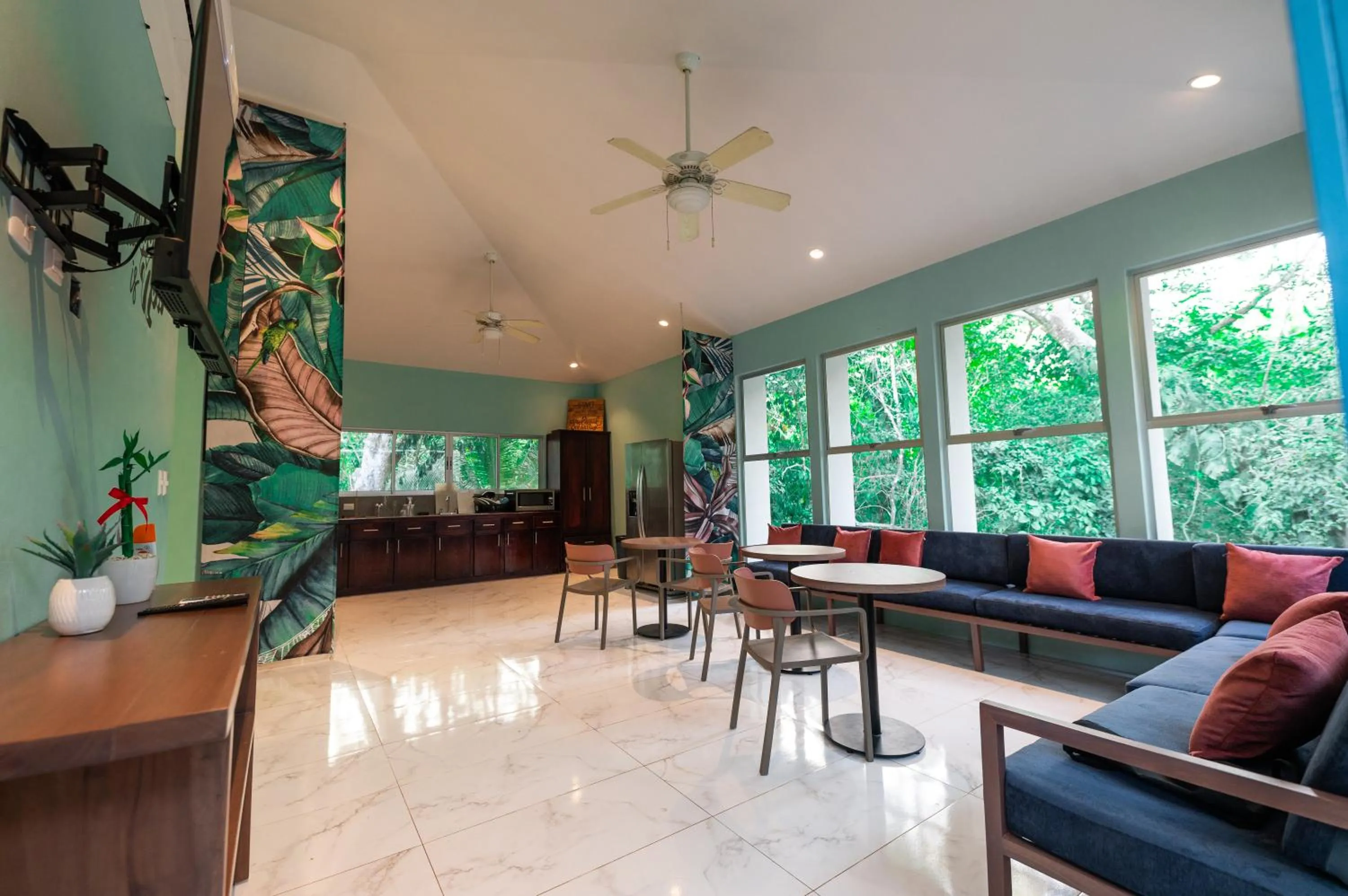 Living room in Marala Hotel