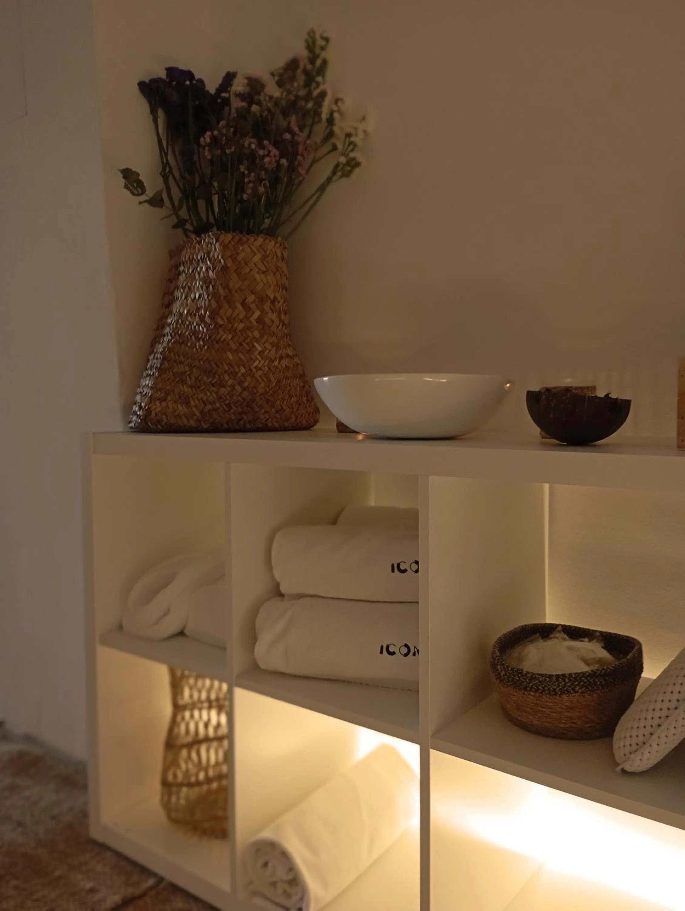 Massage in ICON Valparaiso - Adults Only