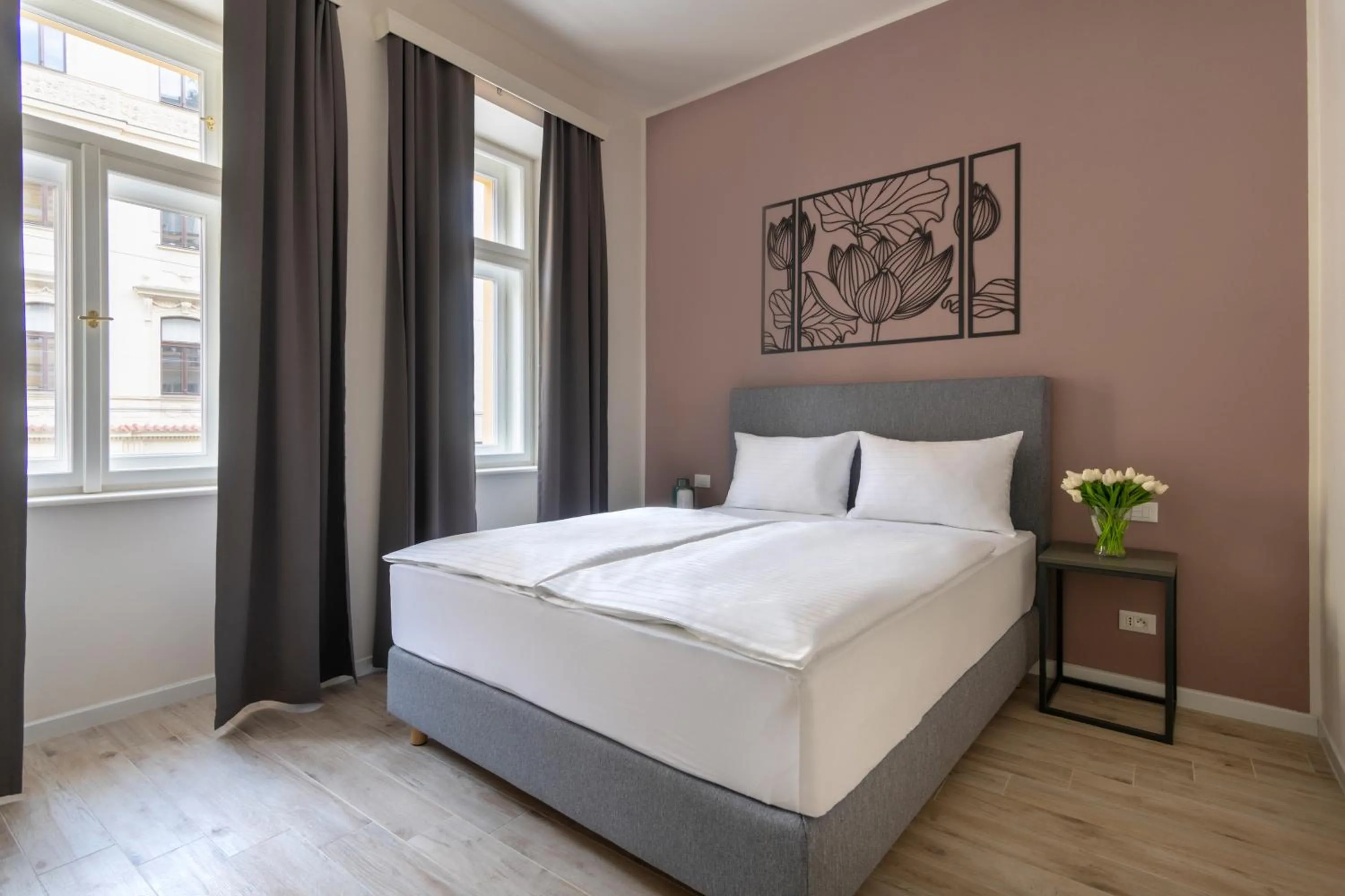 Kinsky Garden Apartments and Suites by Dwellfort
