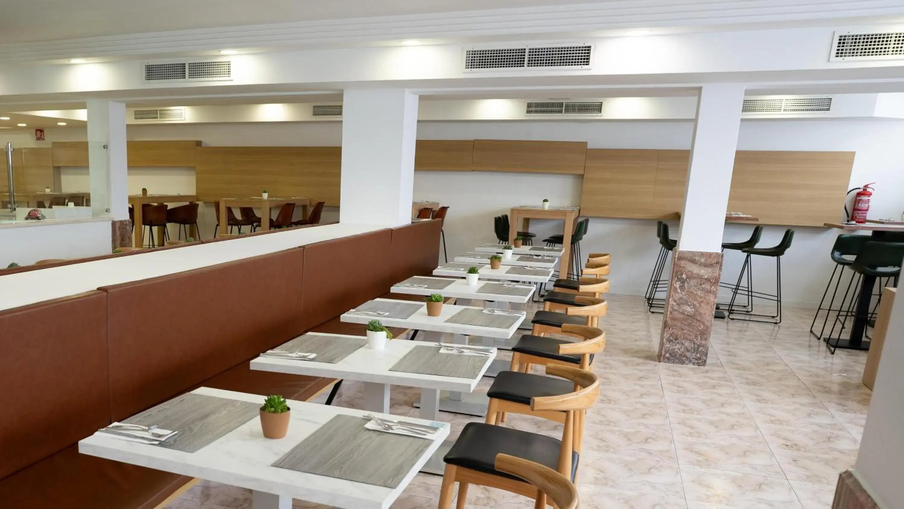 Restaurant/places to eat in BLUESEA Anba Romaní Restaurant/places to eat in BLUESEA Anba Romaní