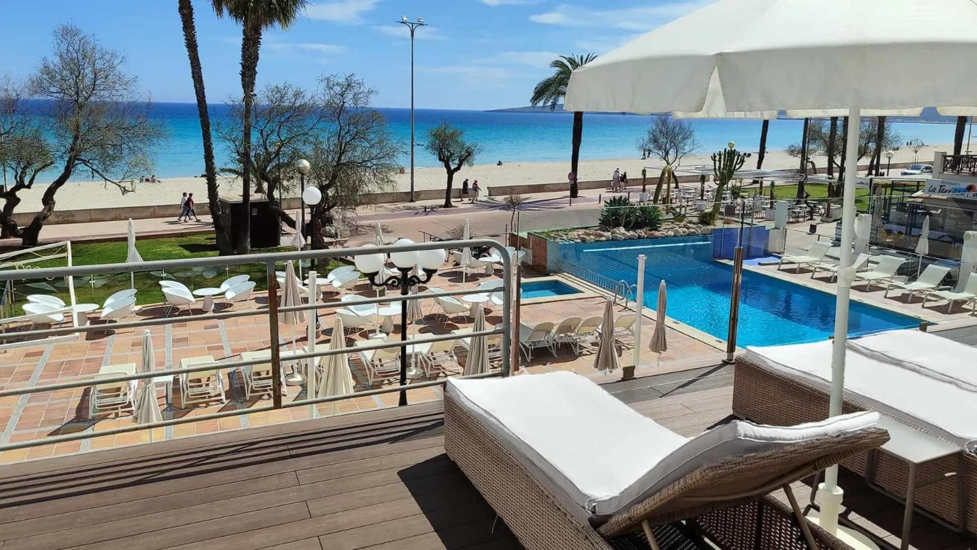 Balcony/Terrace in BLUESEA Anba Romaní