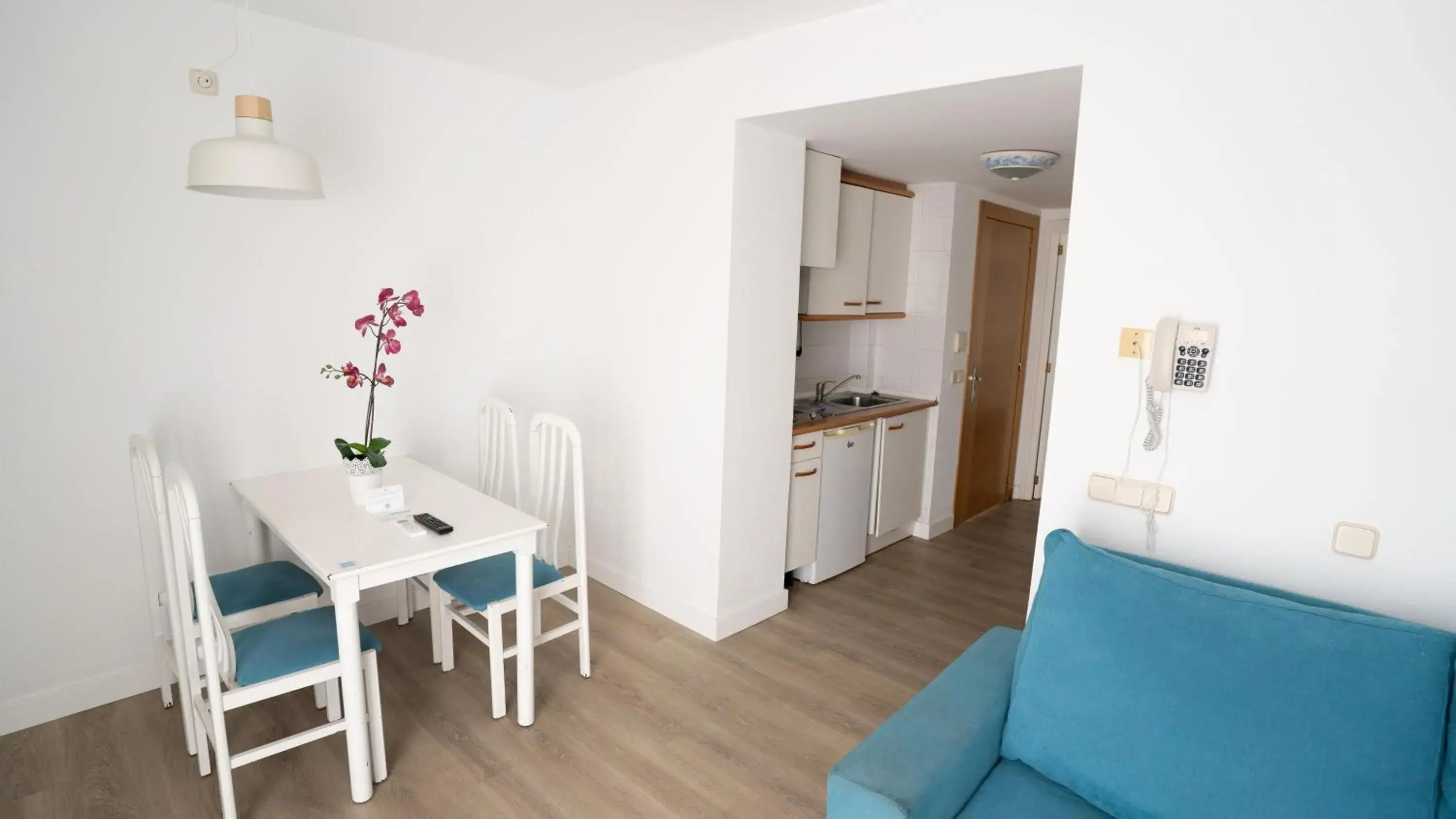 Photo of the whole room in BLUESEA Anba Romaní Photo of the whole room in BLUESEA Anba Romaní