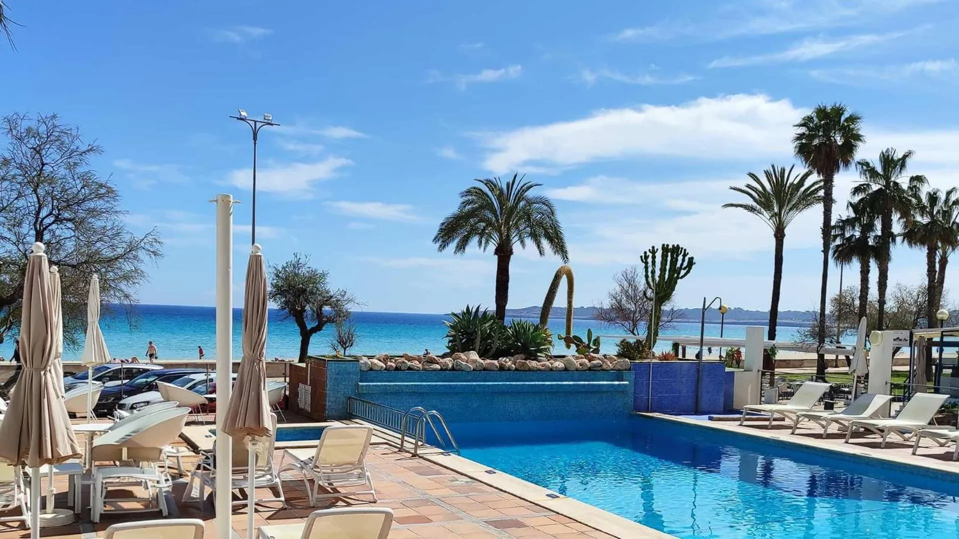 Swimming pool in BLUESEA Anba Romaní