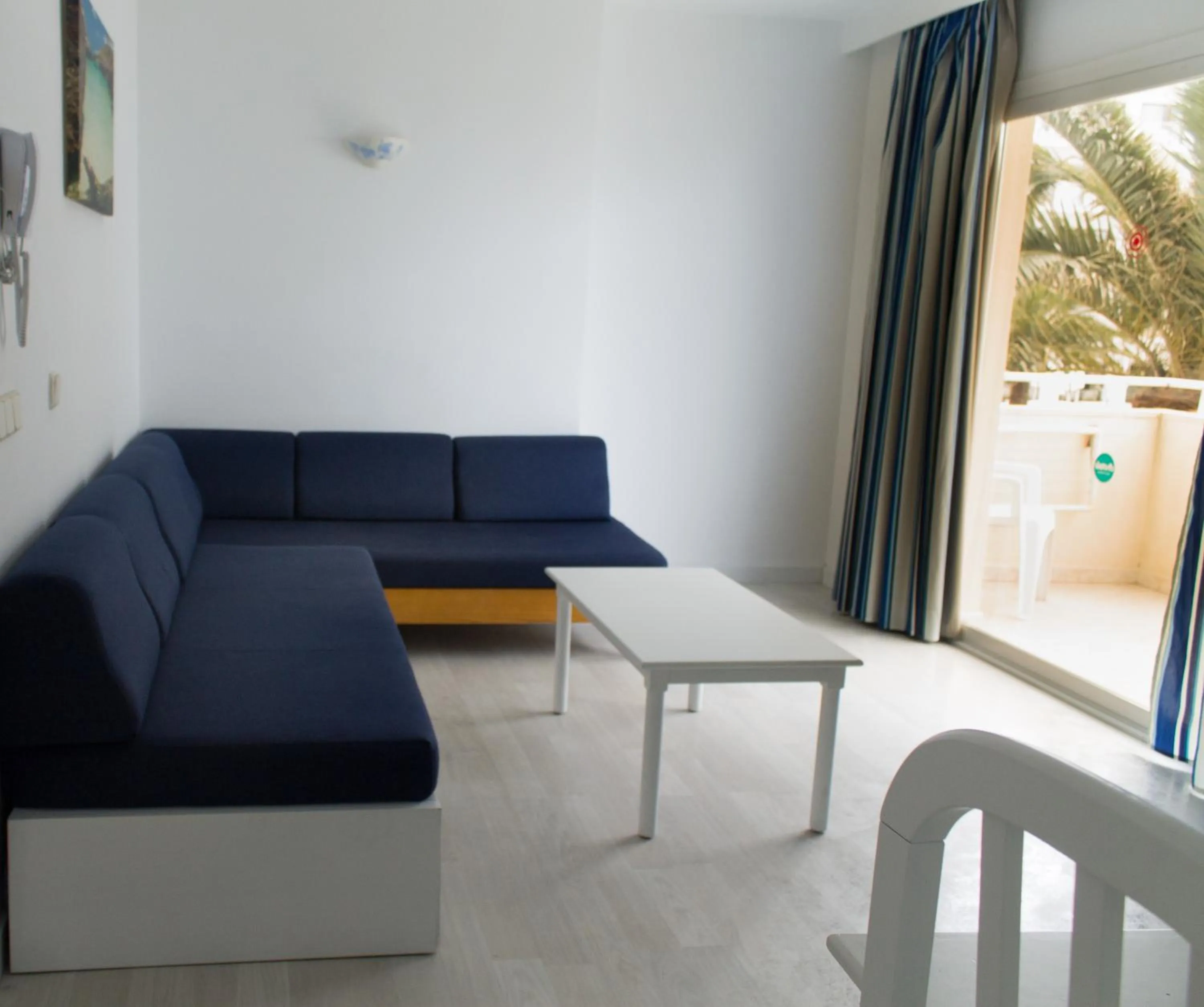 Living room in BLUESEA Anba Romaní