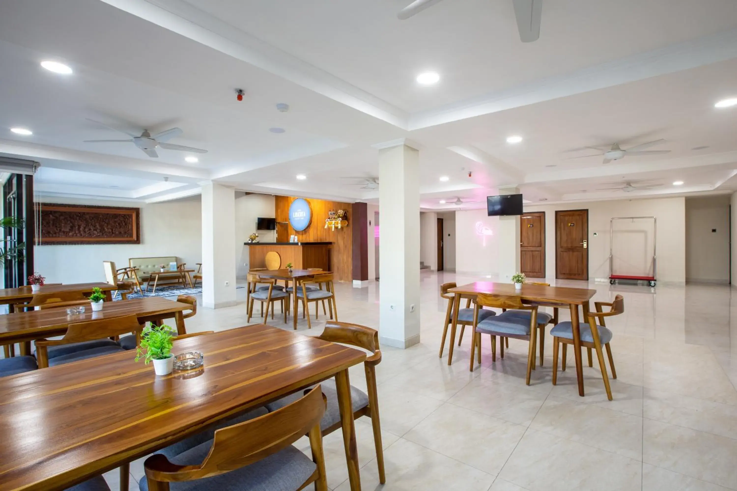 Restaurant/places to eat in Liberta Home Seririt Bali Restaurant/places to eat in Liberta Home Seririt Bali