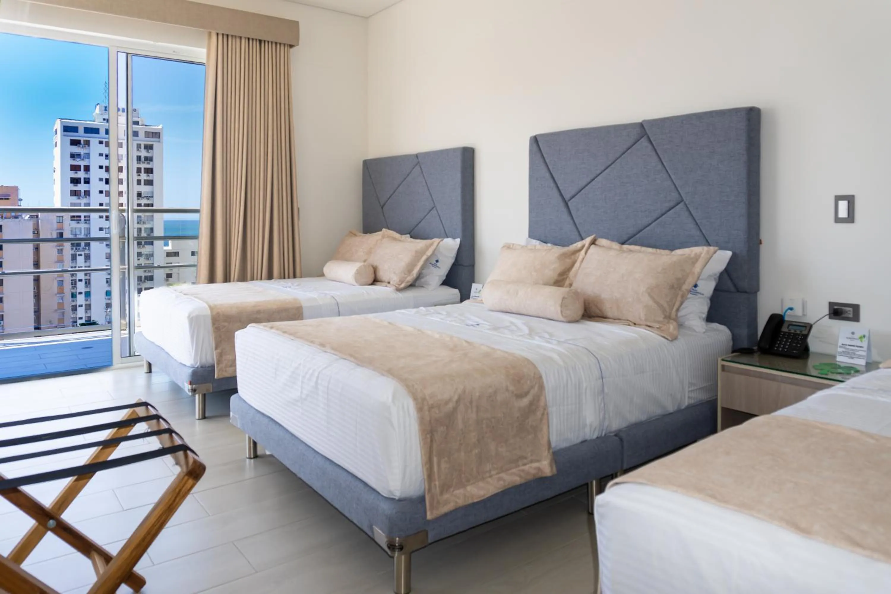 Photo of the whole room, Bed in Hotel Marco Polo Rodadero