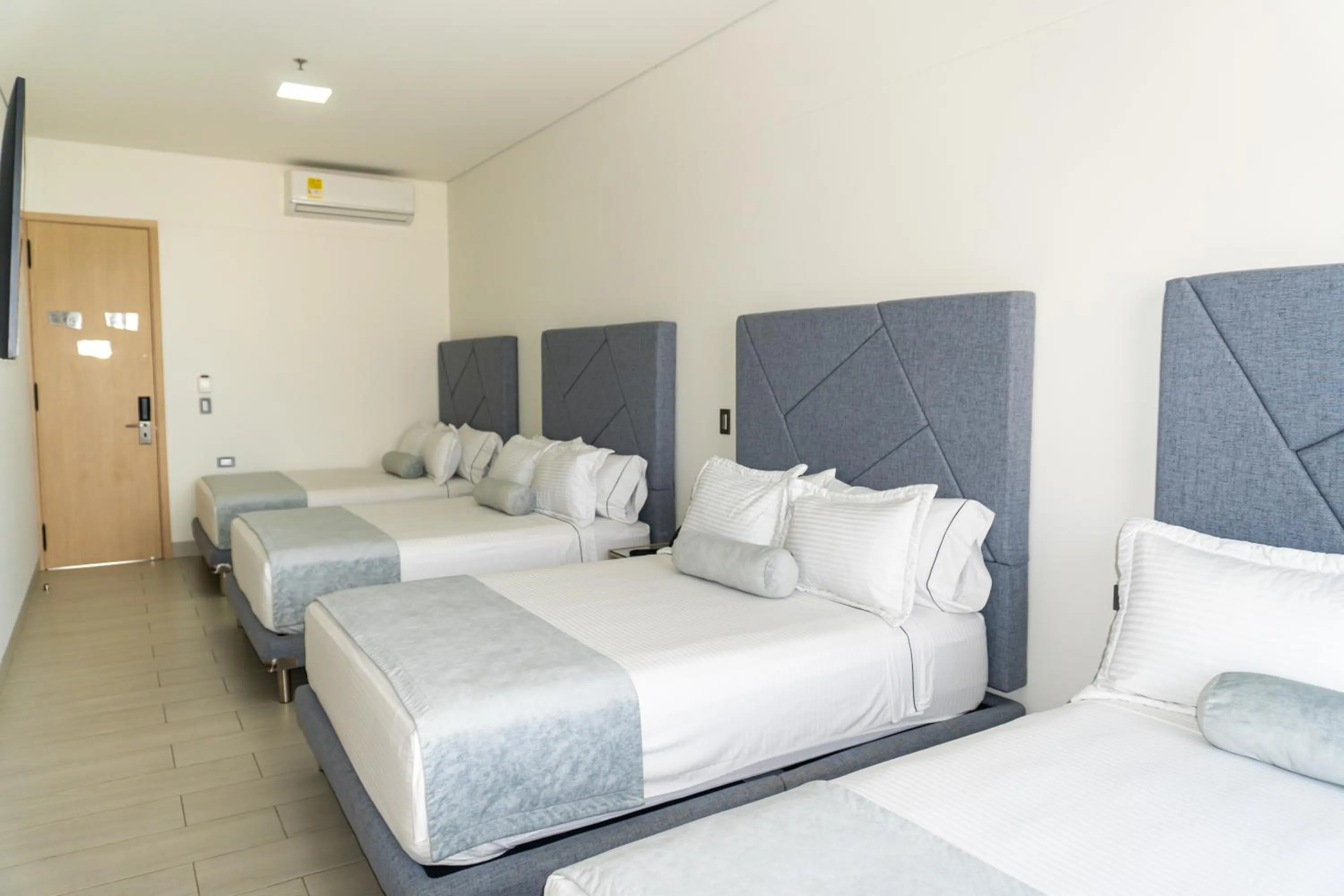 Bed in Hotel Marco Polo Rodadero