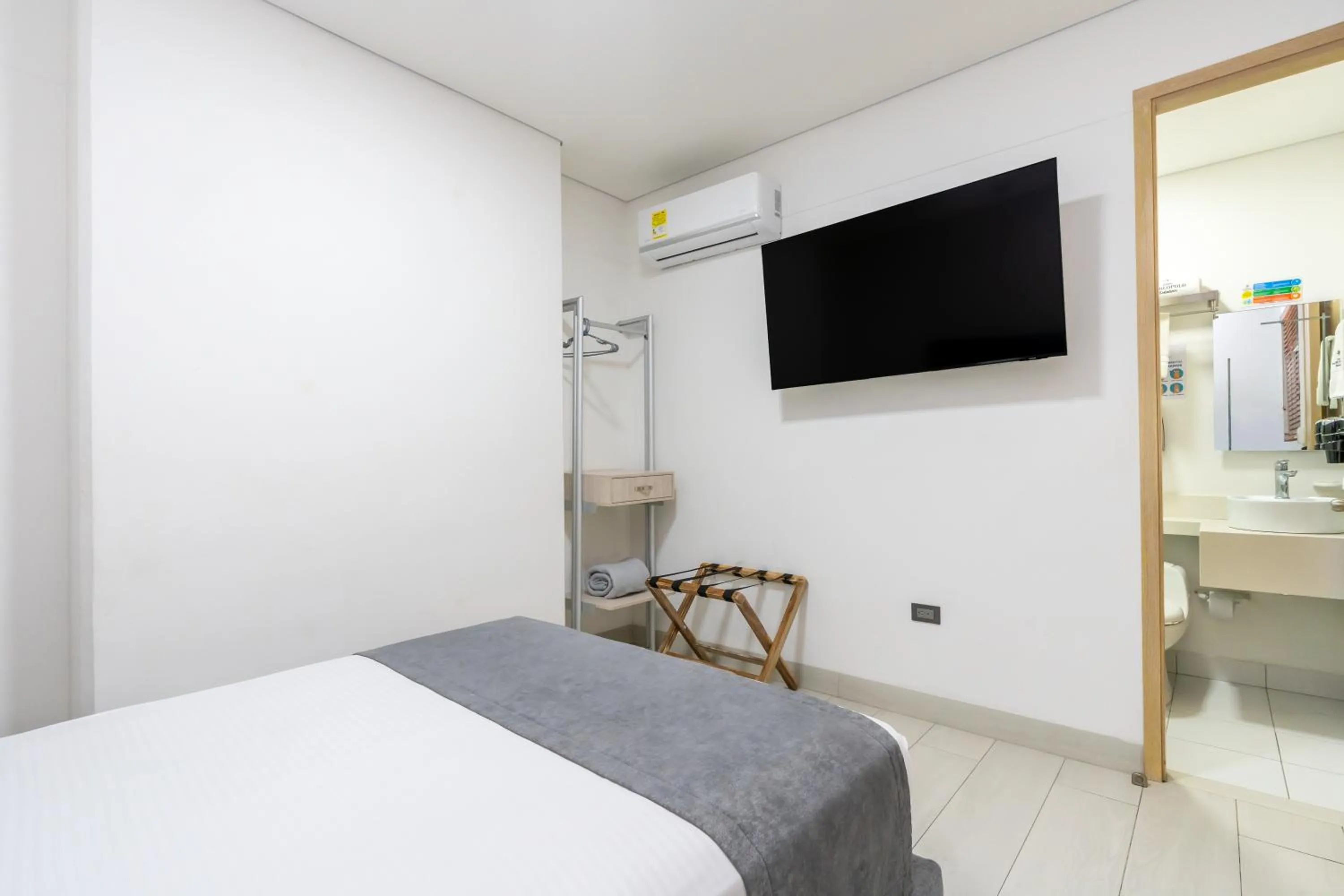 Bed in Hotel Marco Polo Rodadero