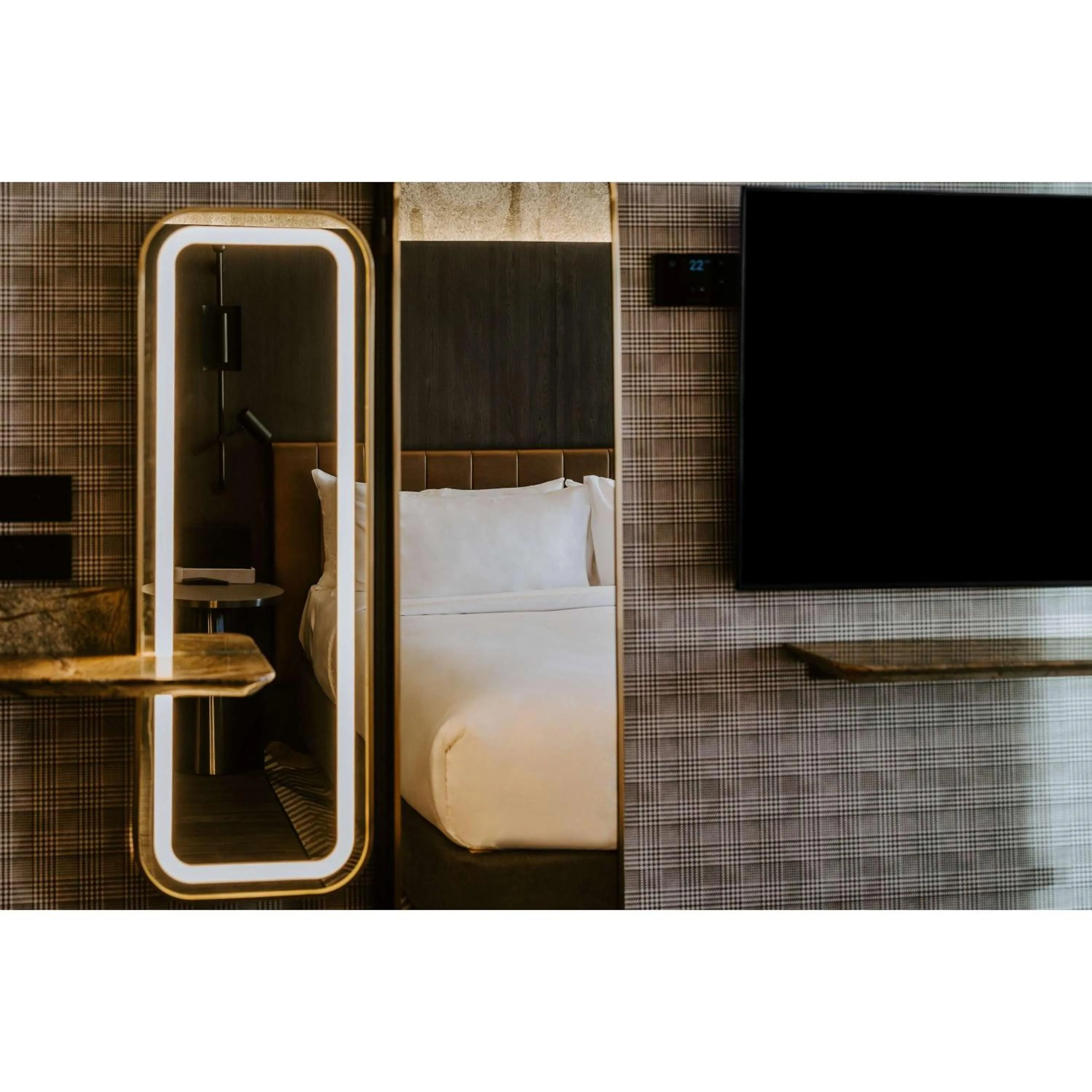 Bedroom, Bed in The Motley Hotel Richmond, Tapestry Collection by Hilton