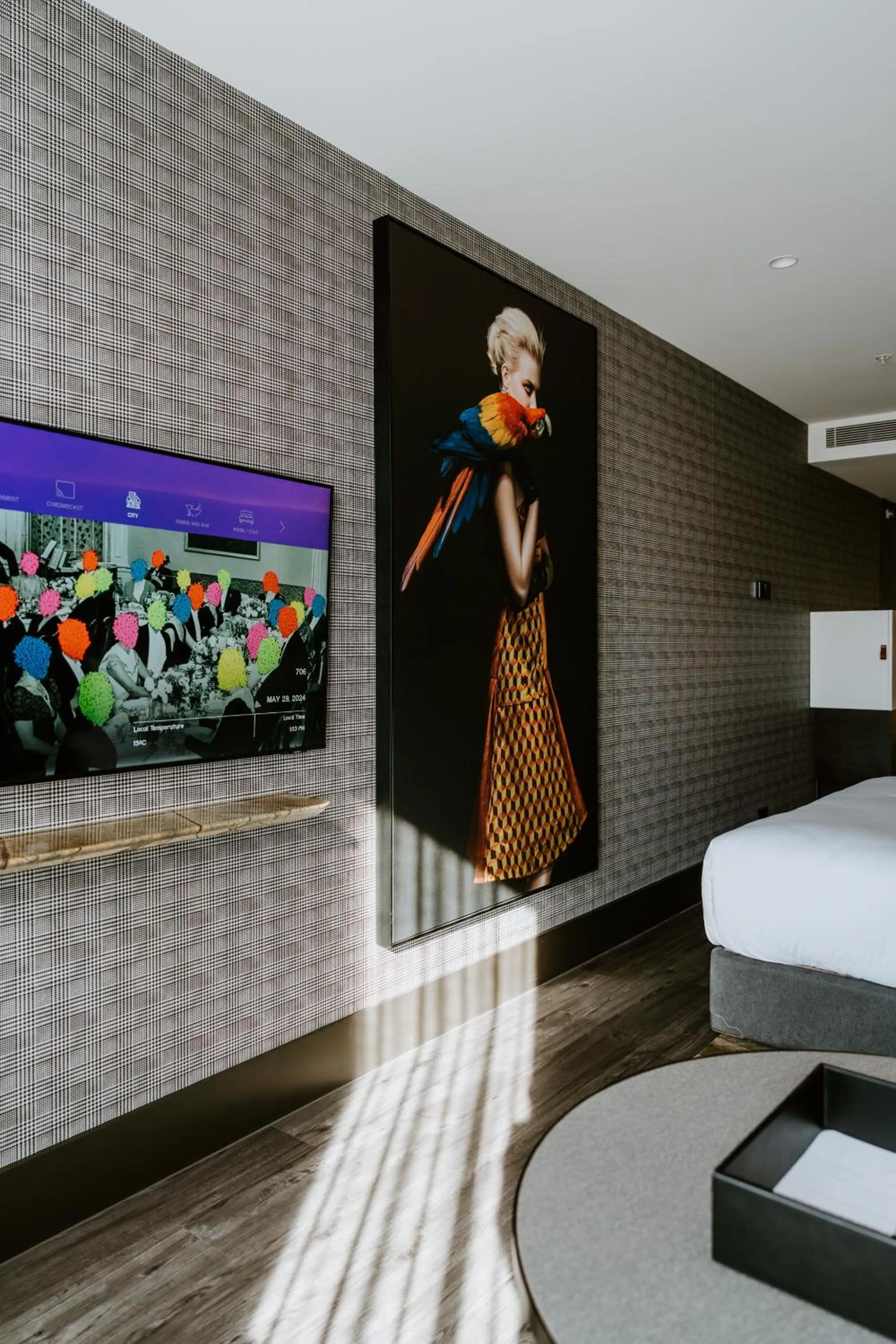 Communal lounge/ TV room, Bed in The Motley Hotel Richmond, Tapestry Collection by Hilton