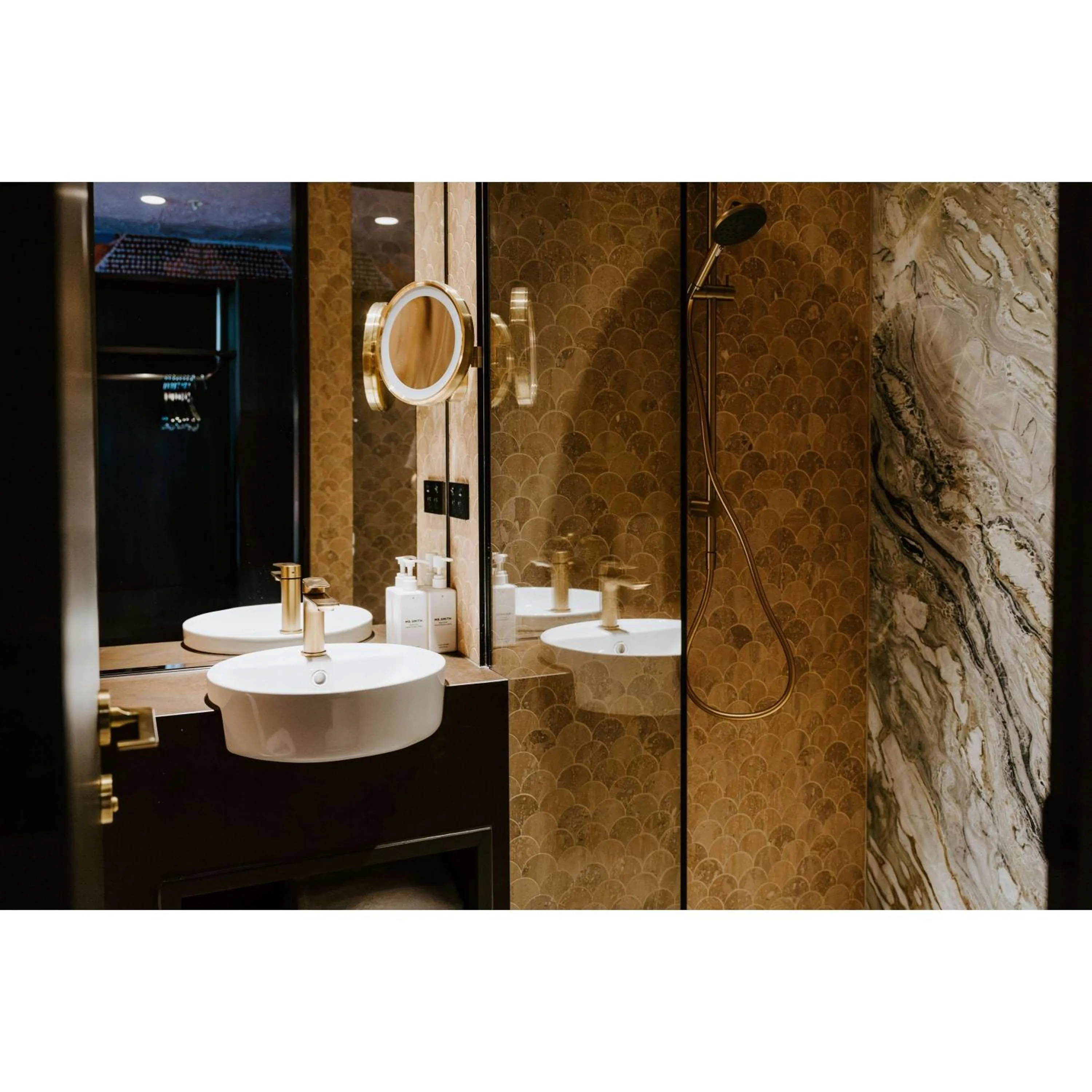 Bathroom in The Motley Hotel Richmond, Tapestry Collection by Hilton