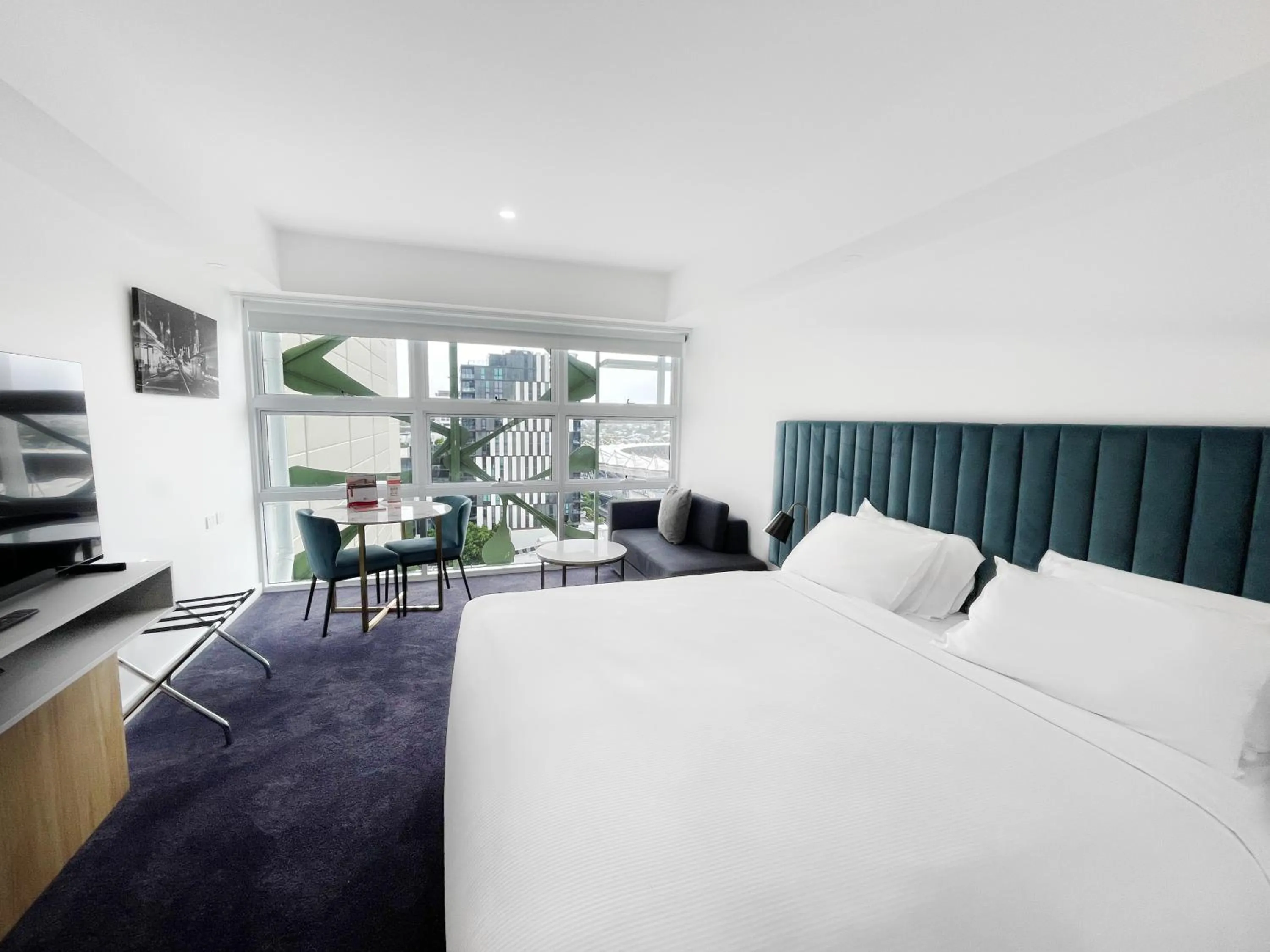 Bed in Swiss-Belhotel Woolloongabba, Brisbane