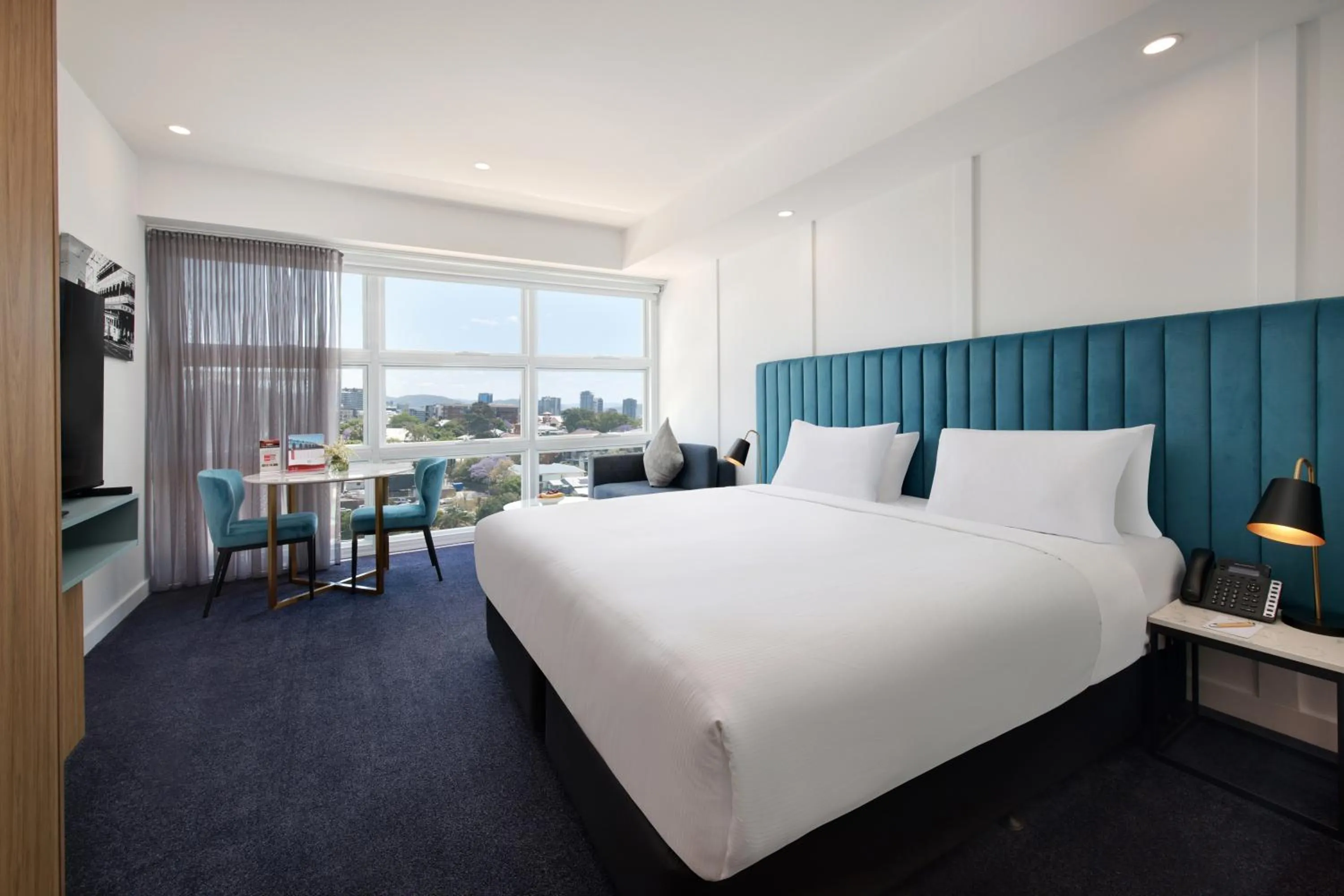 Bed in Swiss-Belhotel Woolloongabba, Brisbane