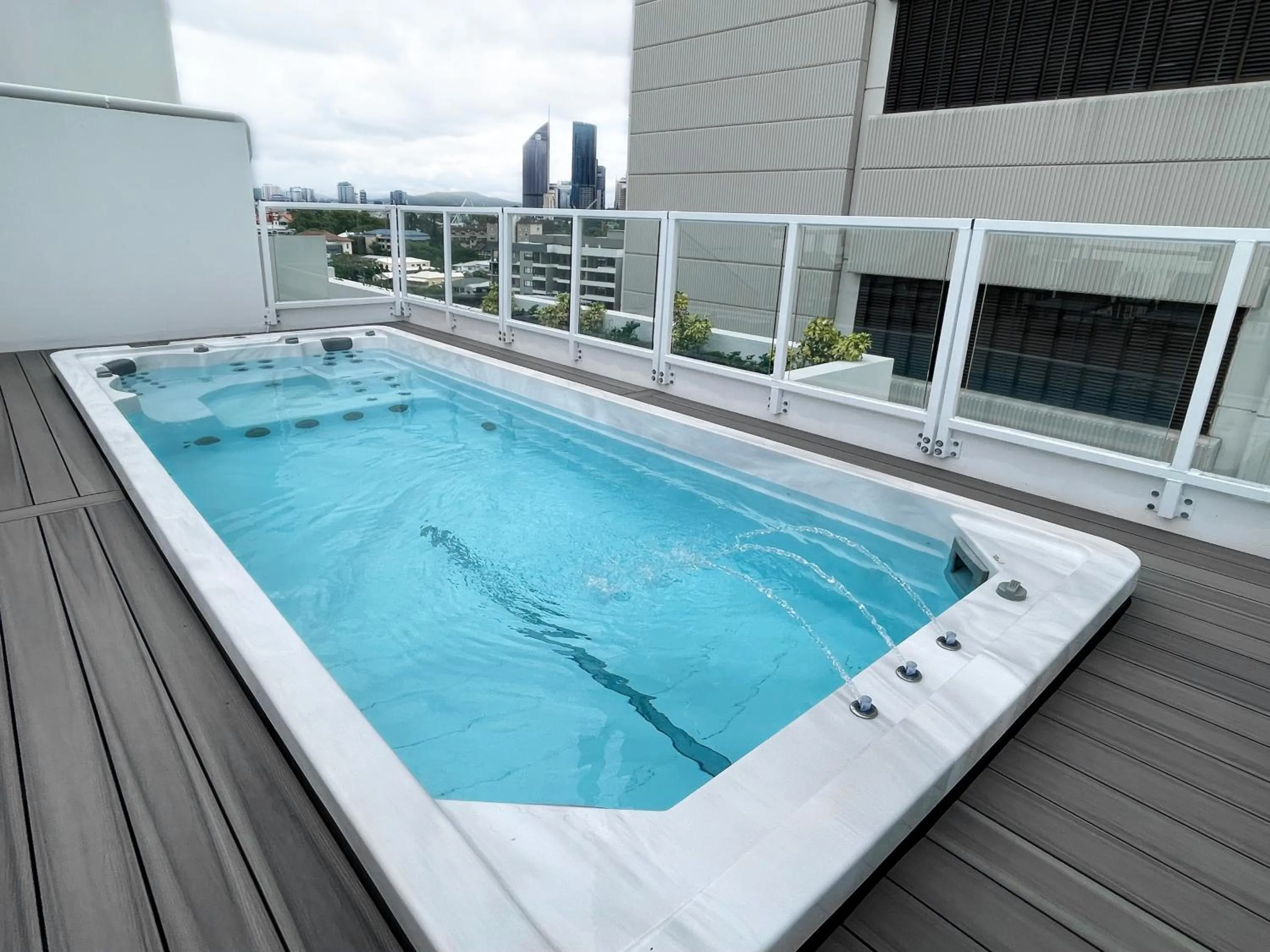 Swimming pool in Swiss-Belhotel Woolloongabba, Brisbane