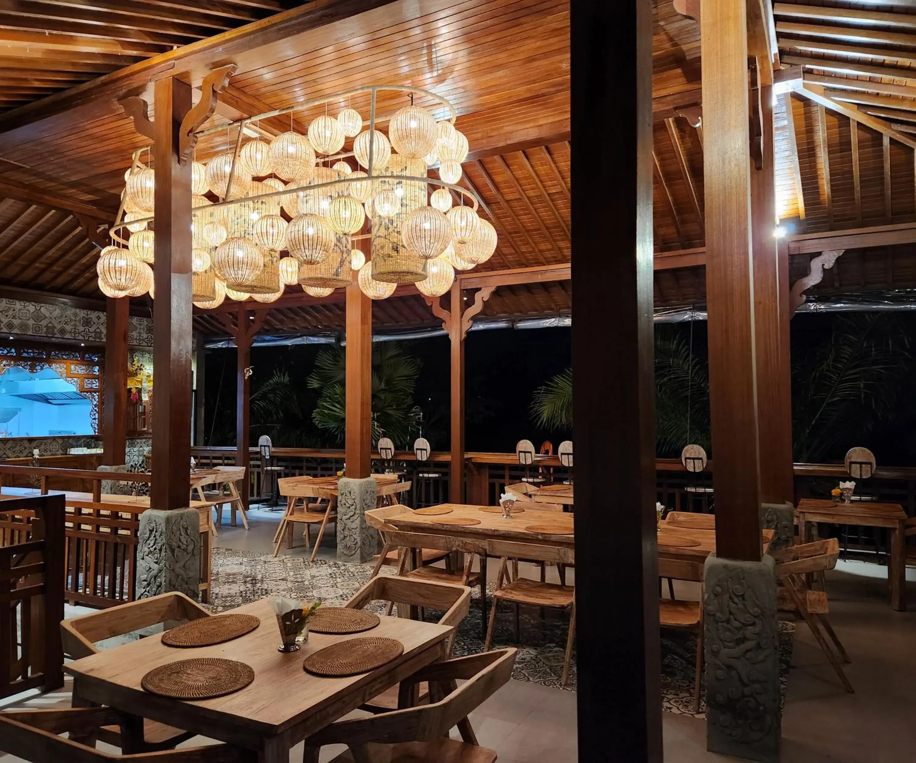 Restaurant/places to eat in Pinggala Villa Ubud Restaurant/places to eat in Pinggala Villa Ubud