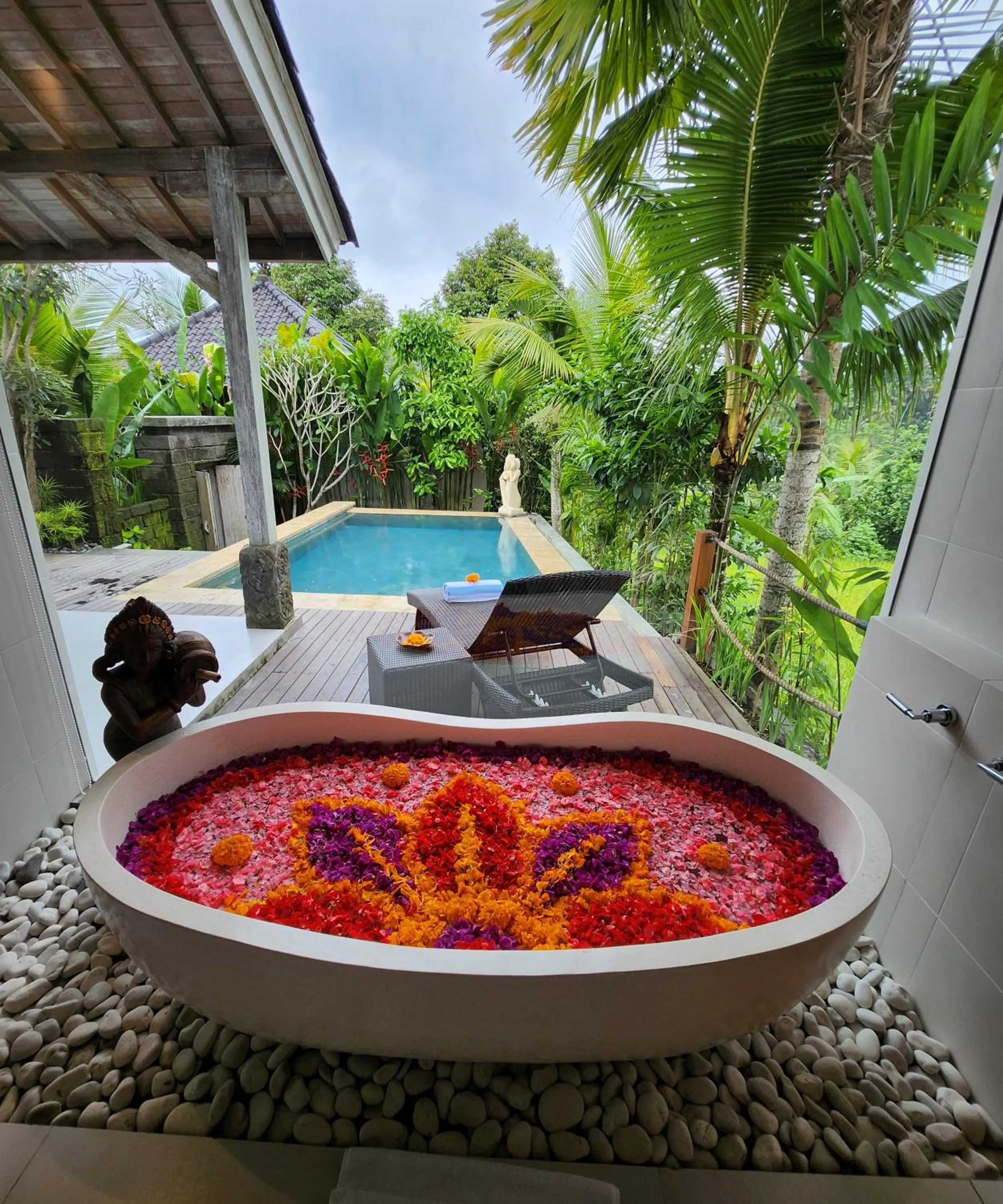 Pool view in Pinggala Villa Ubud