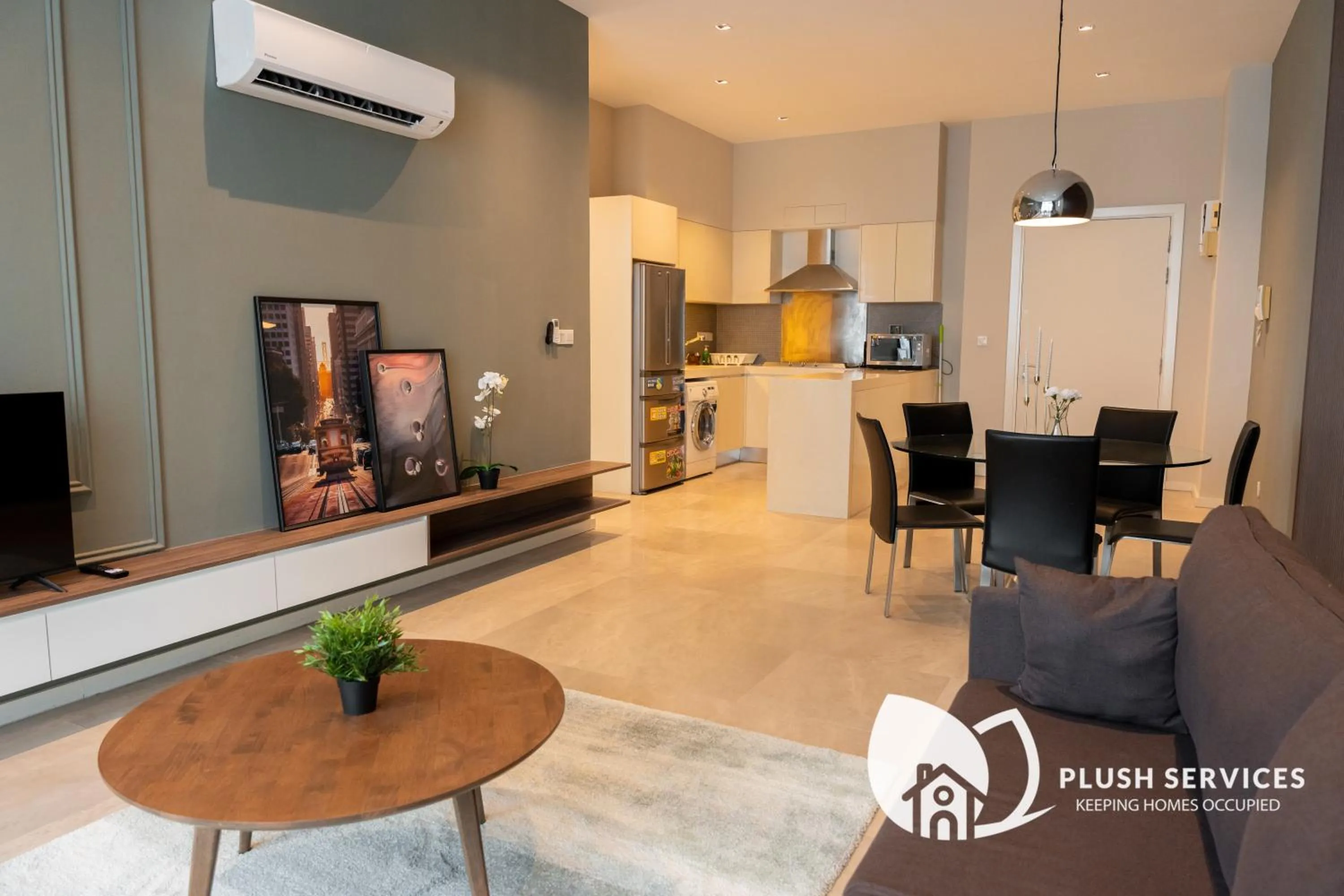 Living room in Fairlane Residences by Plush