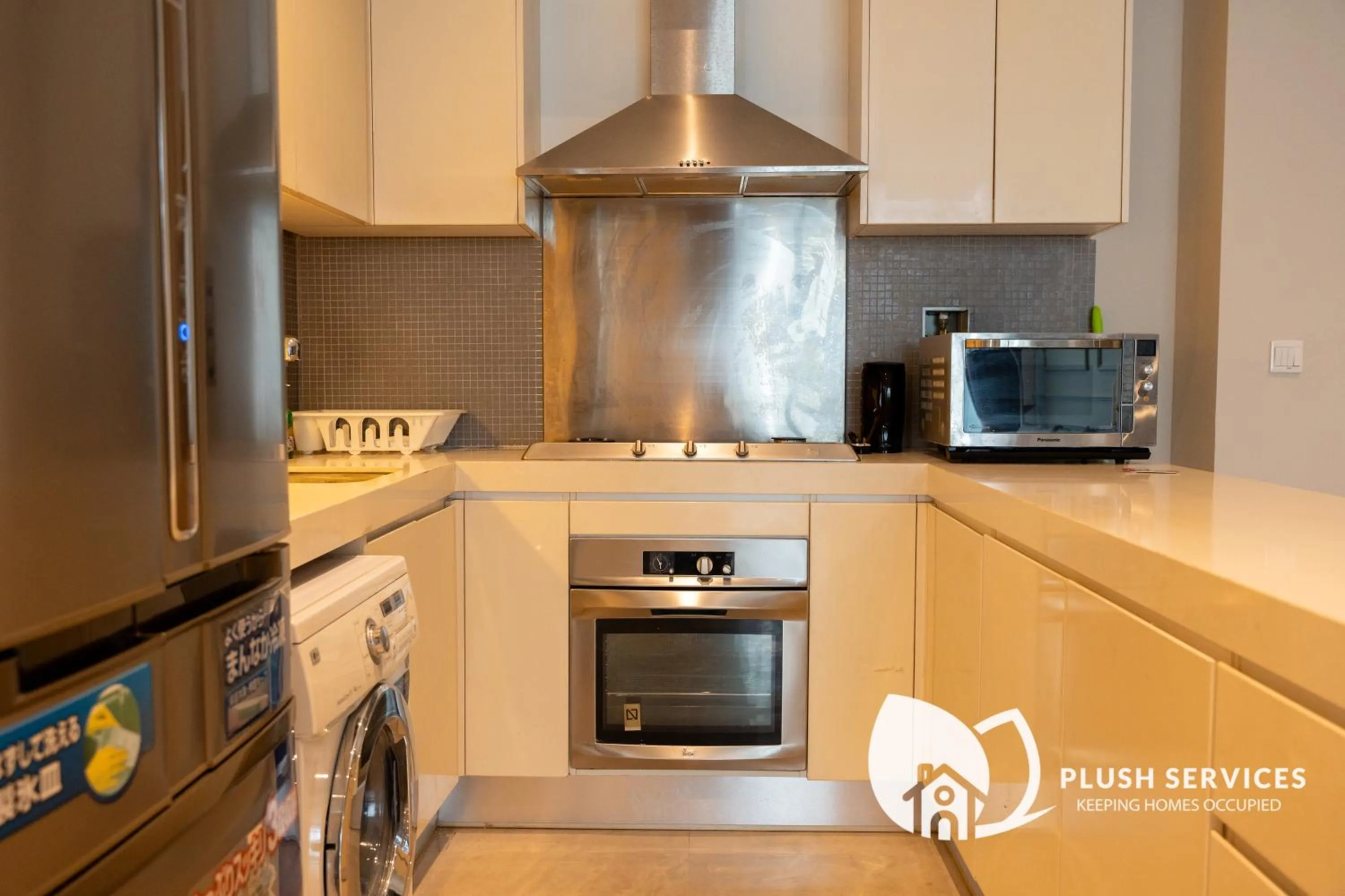 Kitchen or kitchenette in Fairlane Residences by Plush