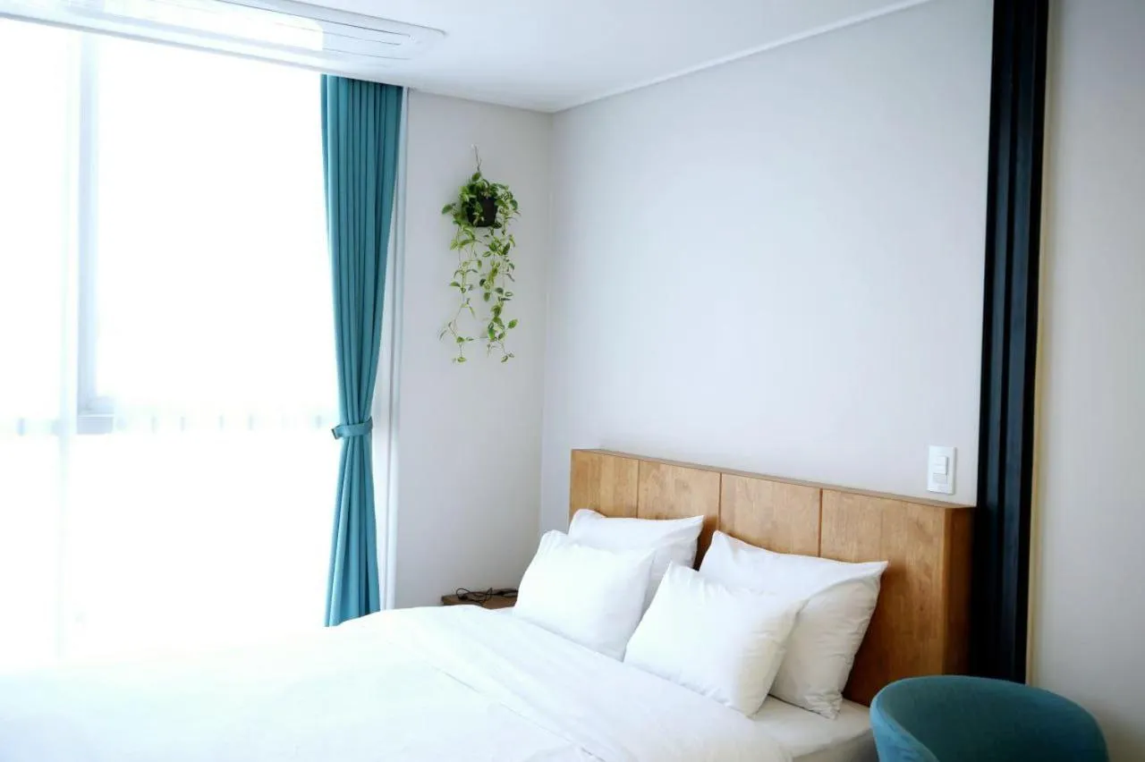 Bed in Wellstay hotel Incheon