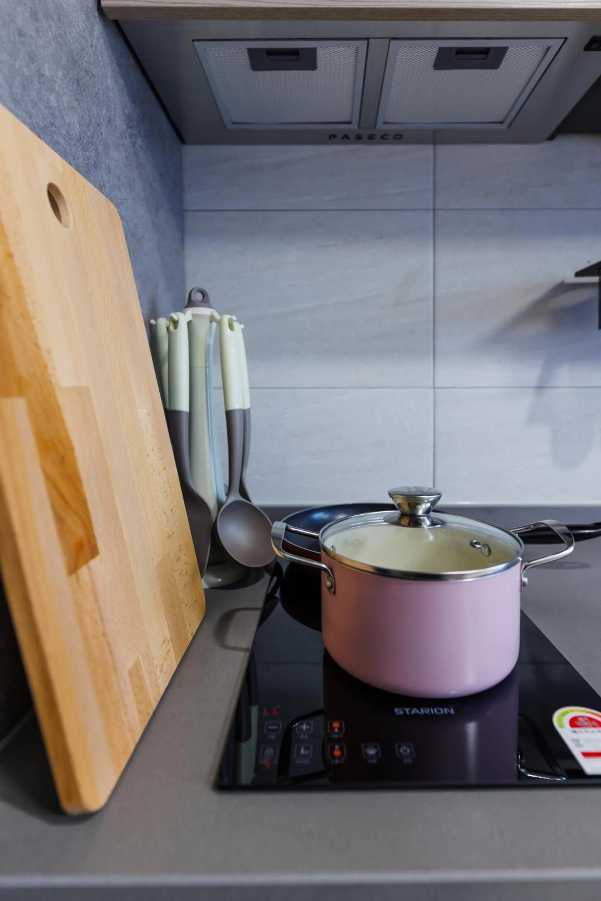 Kitchen or kitchenette in Wellstay hotel Incheon