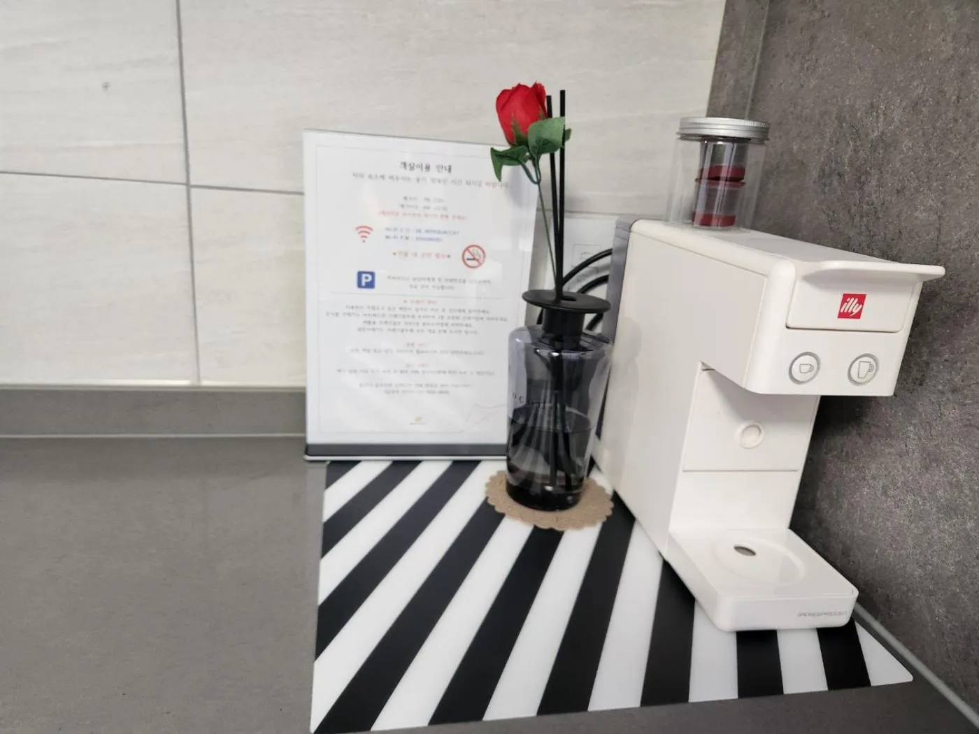 Coffee/tea facilities in Wellstay hotel Incheon