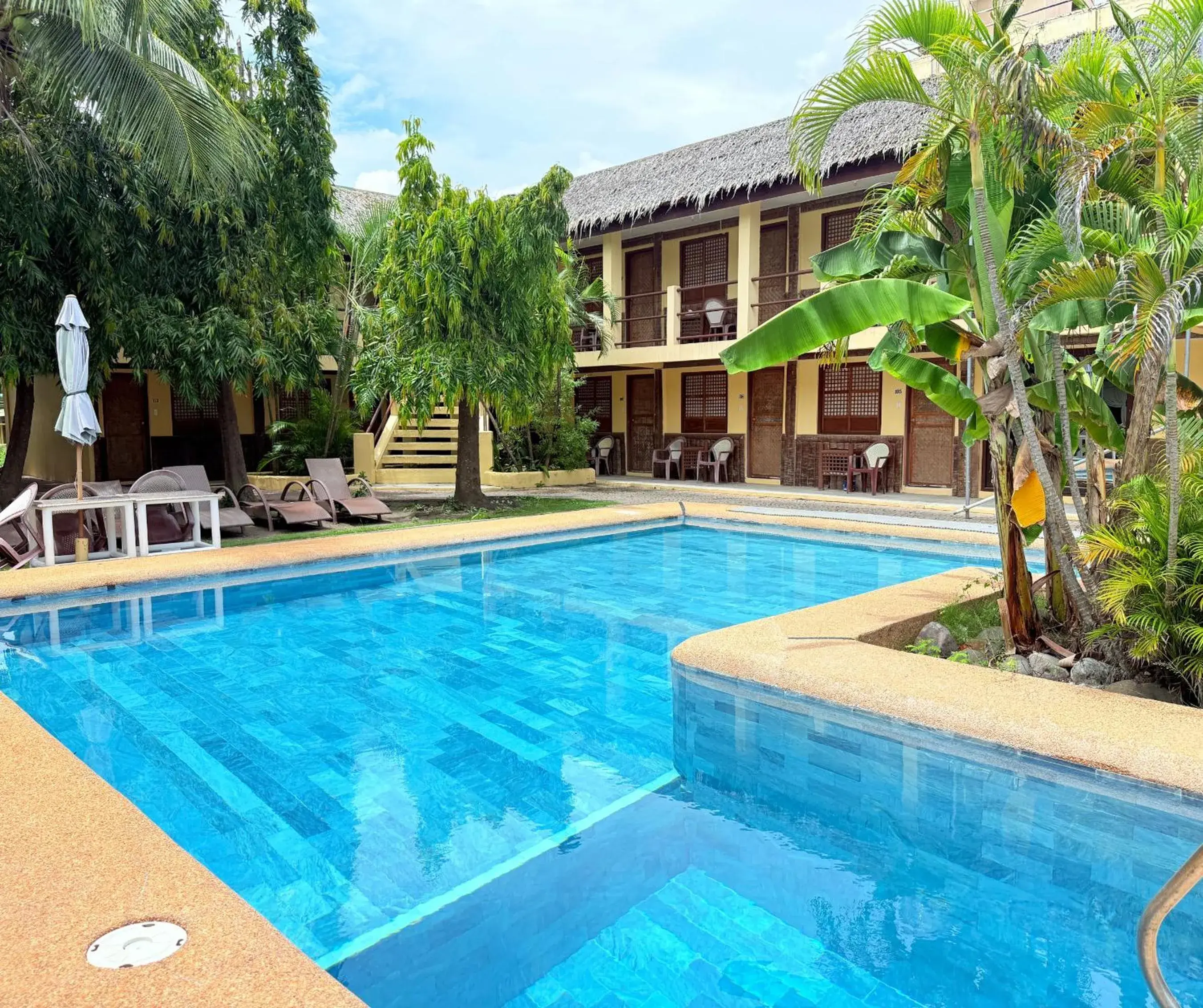 Lalaguna Beach Club & Dive Centre Lalaguna Beach Club & Dive Centre