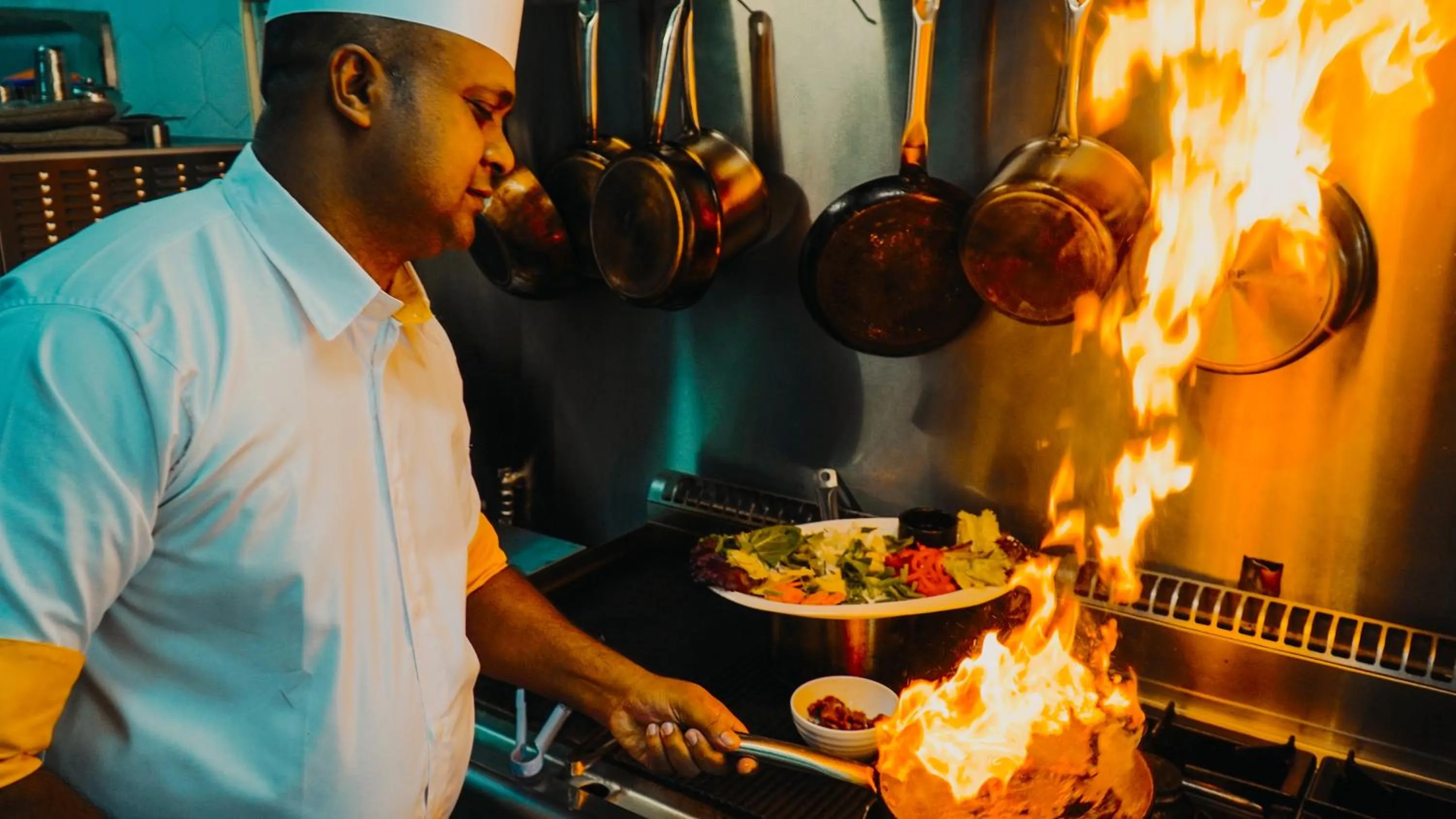 Food in Wonders Beach Boutique Hotel