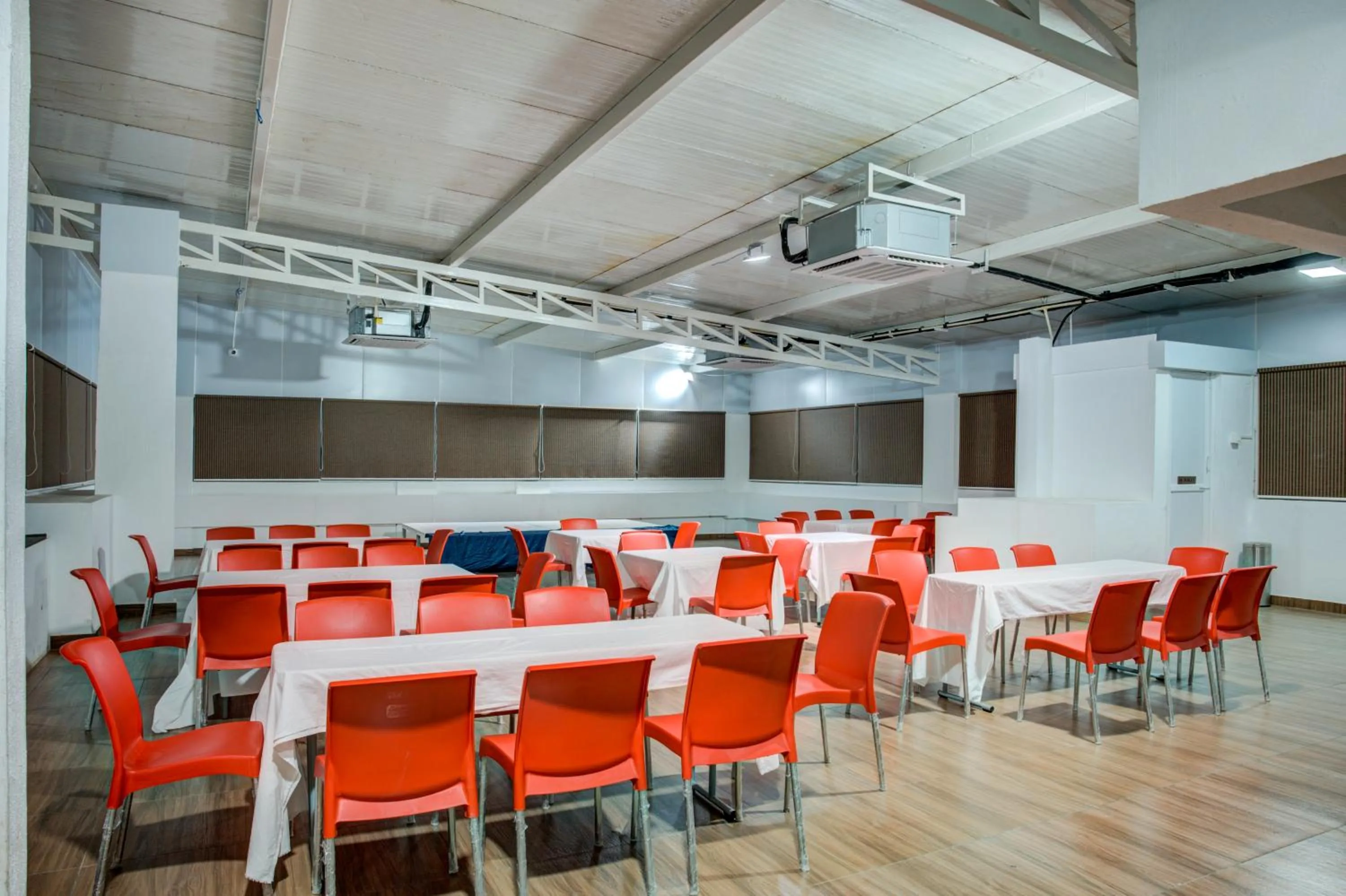 Banquet/Function facilities in Hotel Sterling Inn Bangalore International Airport