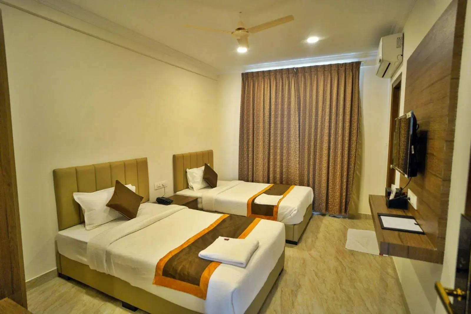 Superior Double or Twin Room in Ecko Sterling Inn Near Bangalore International Airport Superior Double or Twin Room in Ecko Sterling Inn Near Bangalore International Airport