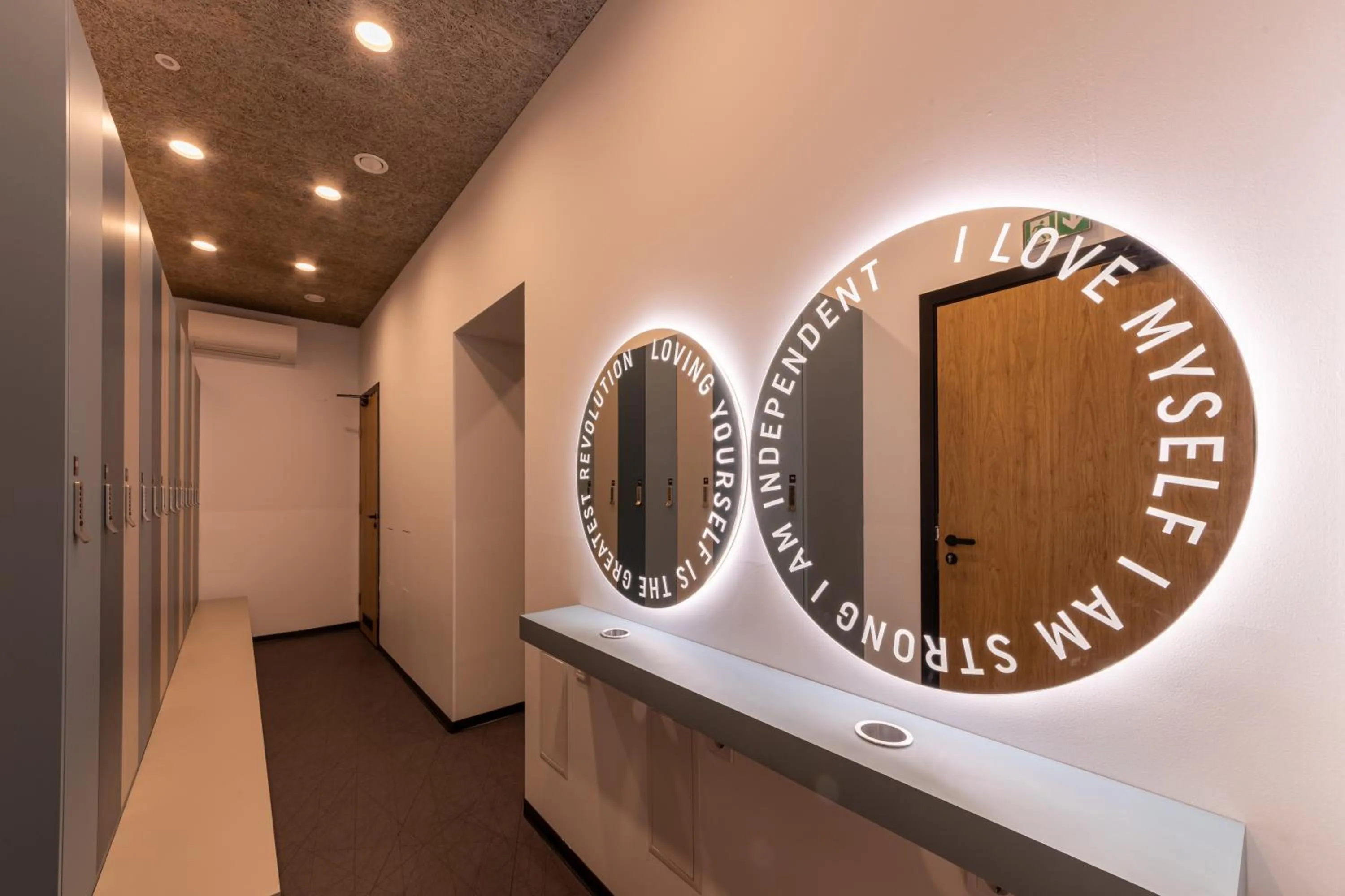 Fitness centre/facilities in Hotel Campus 90 - Free Parking