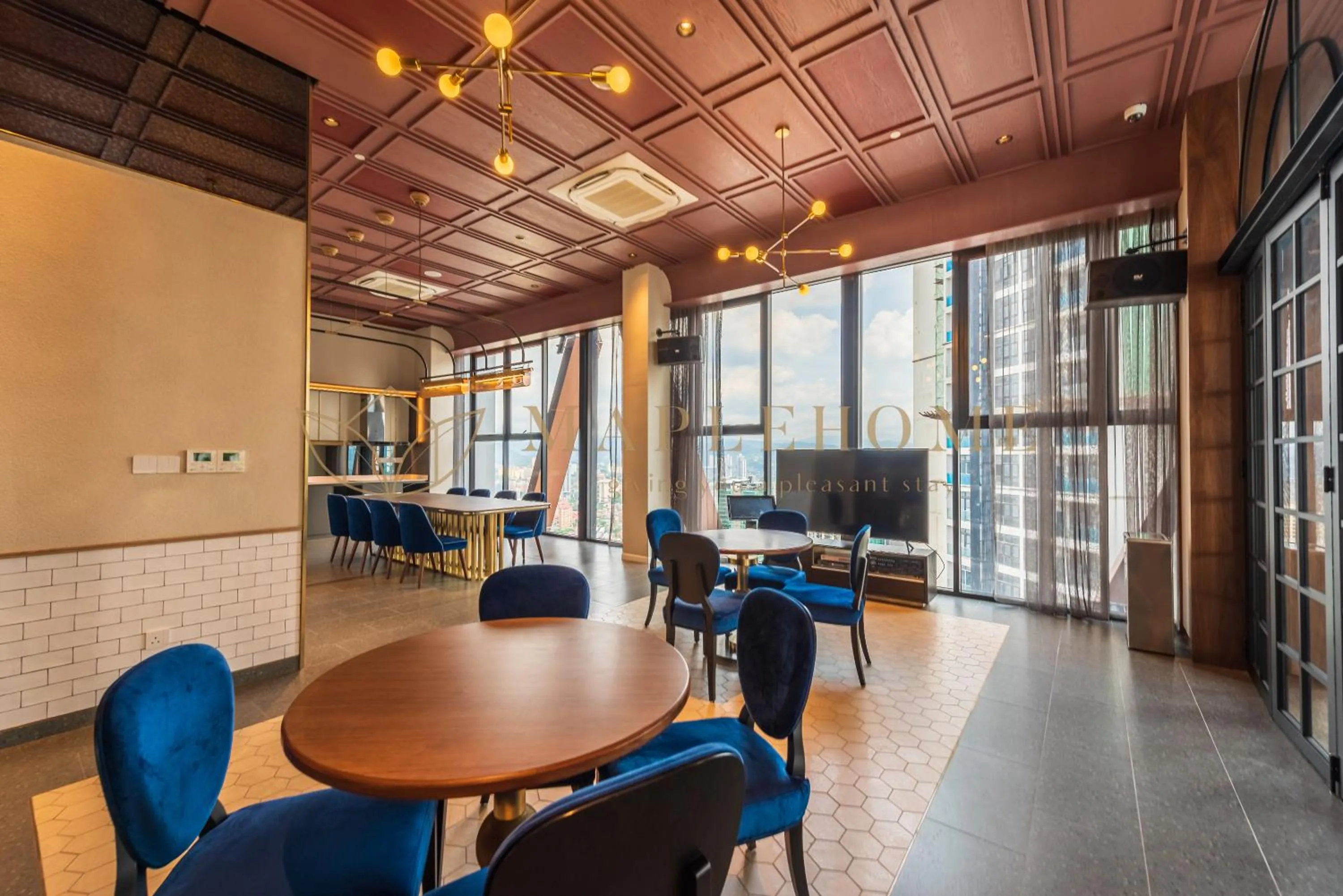 TV and multimedia in Scarletz Premier Suites Kuala Lumpur