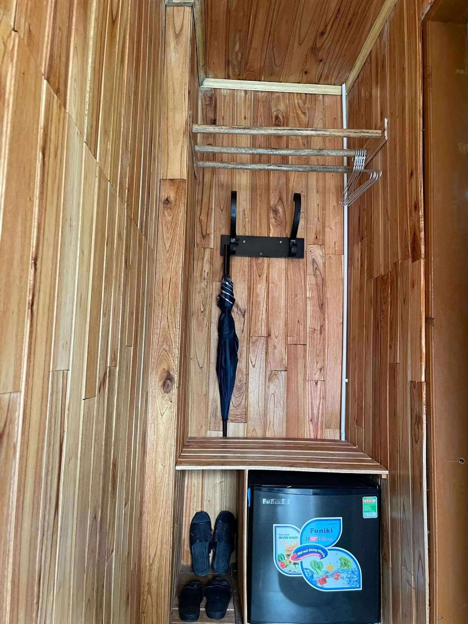 wardrobe in My Tam Coc Bungalow Ninh Bình