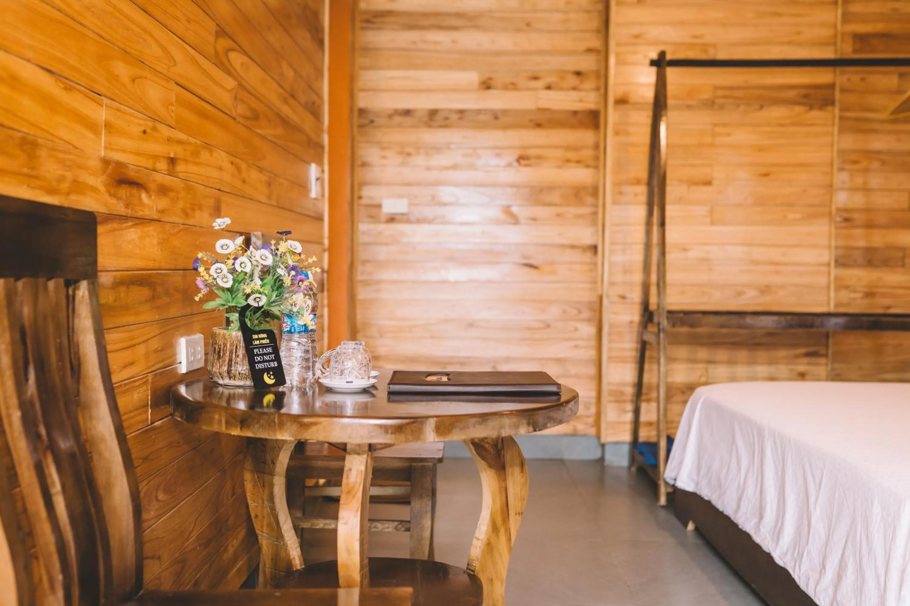 Seating area, Bed in My Tam Coc Bungalow Ninh Bình