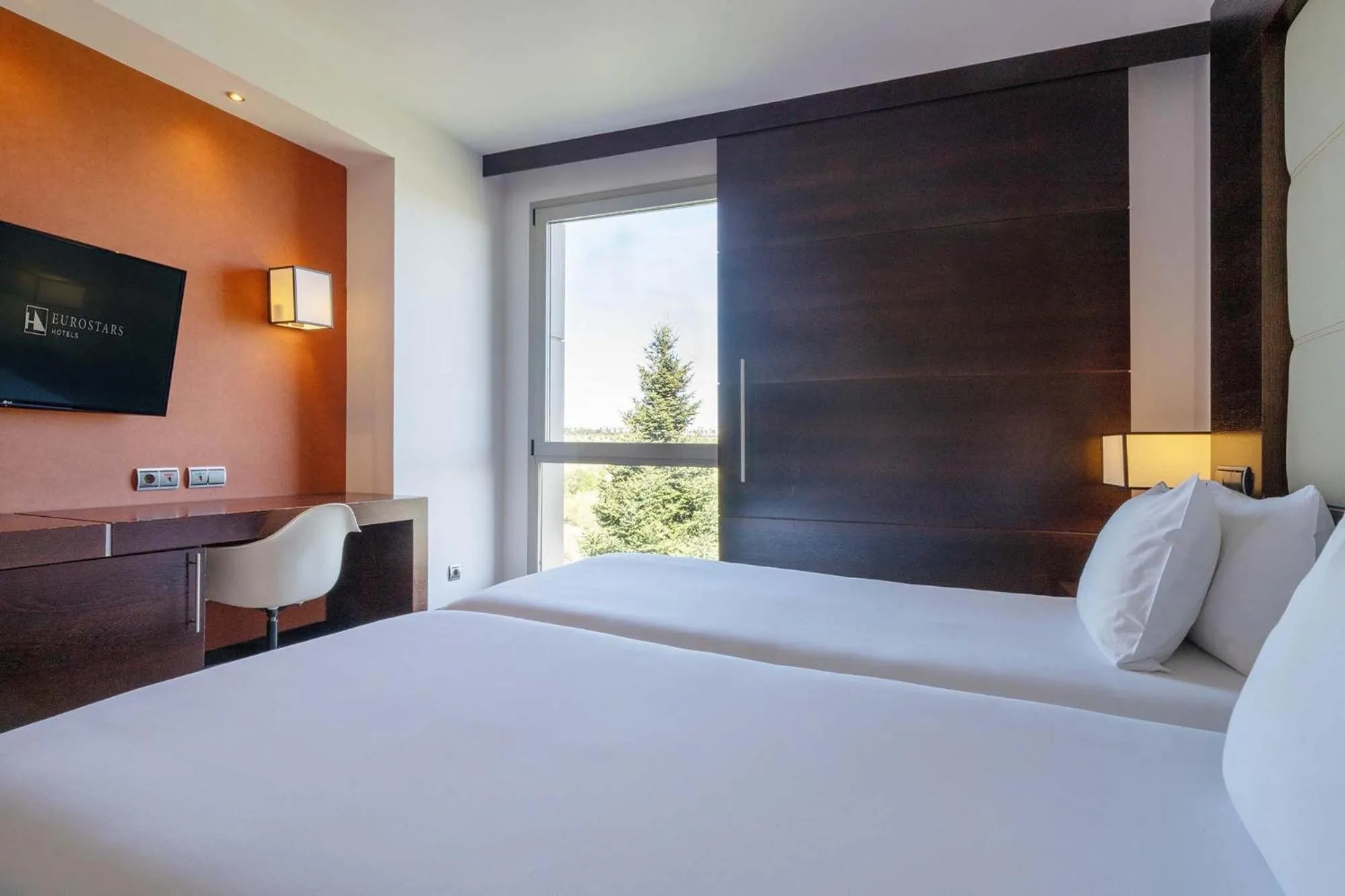 Bed in Eurostars i-hotel Madrid