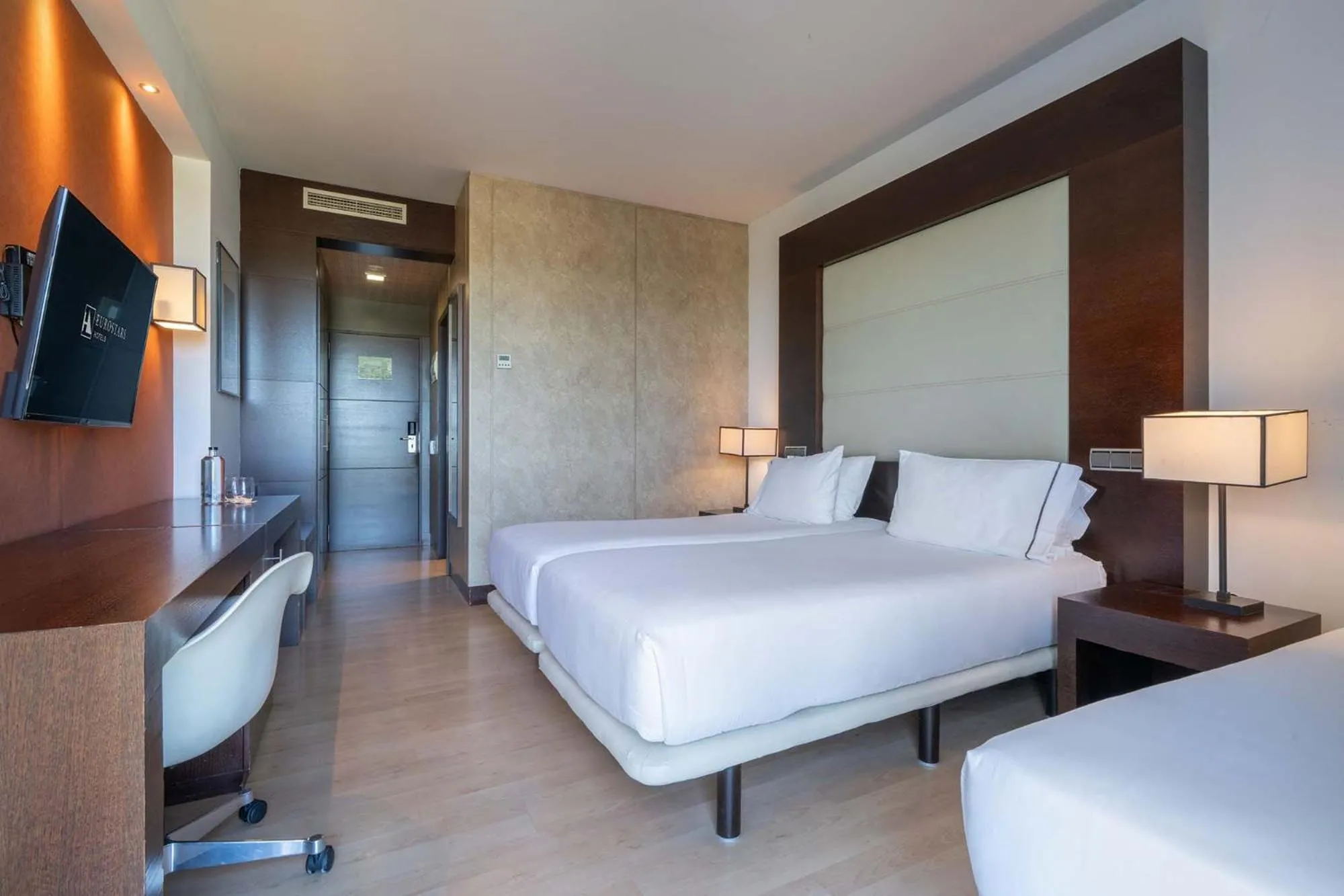 Bed in Eurostars i-hotel Madrid