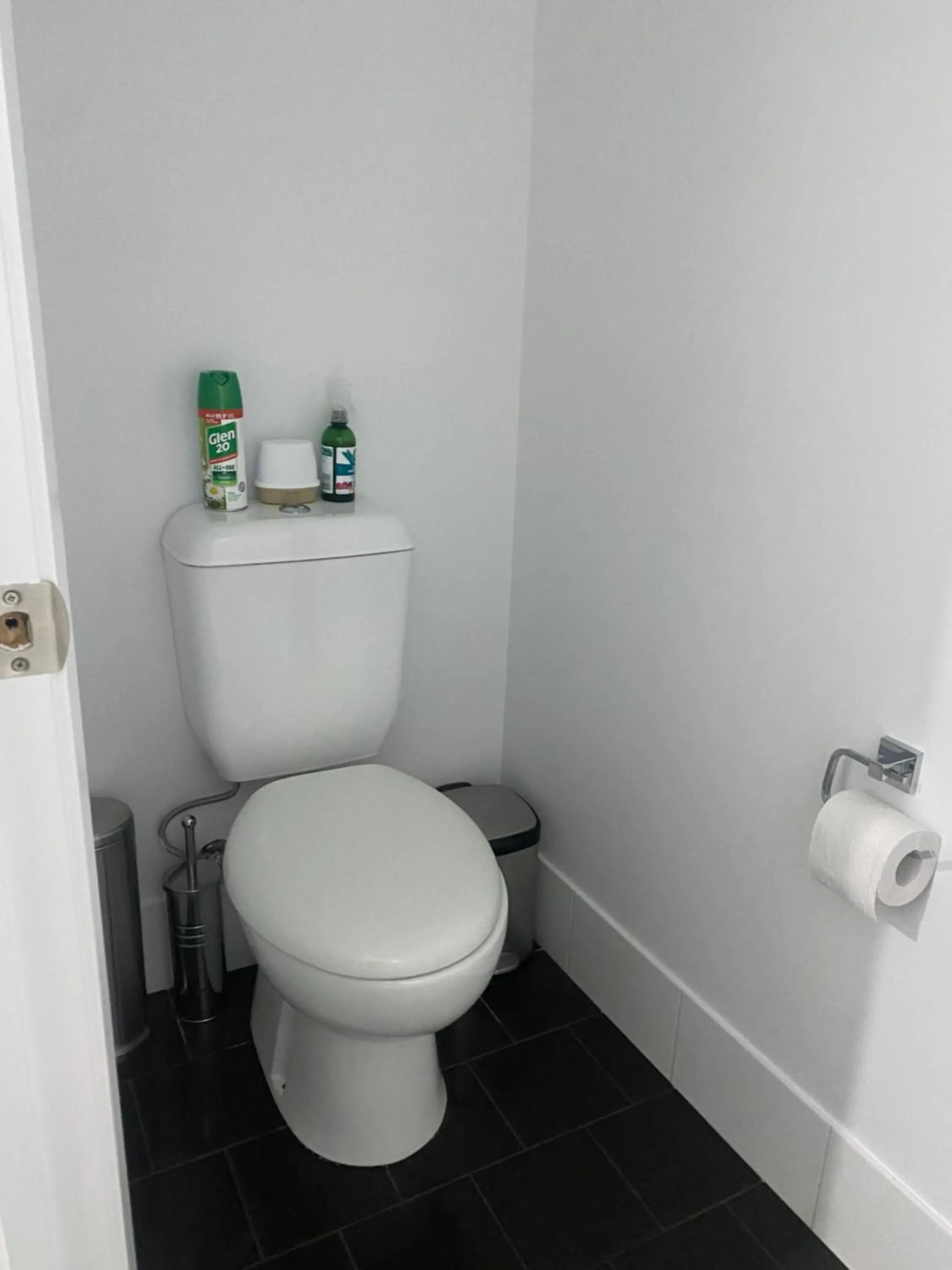 Toilet in Morros Place