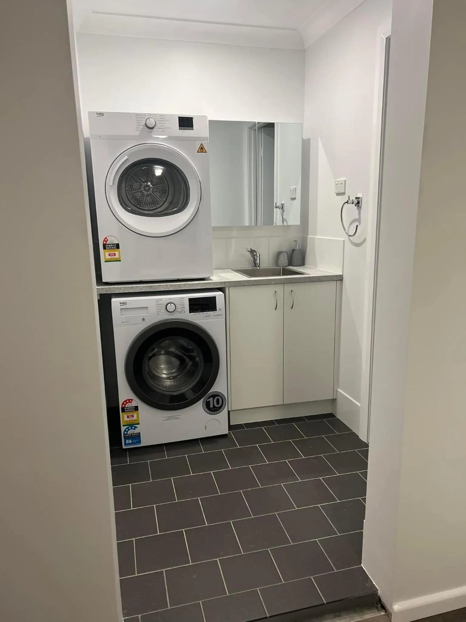 washing machine in Morros Place
