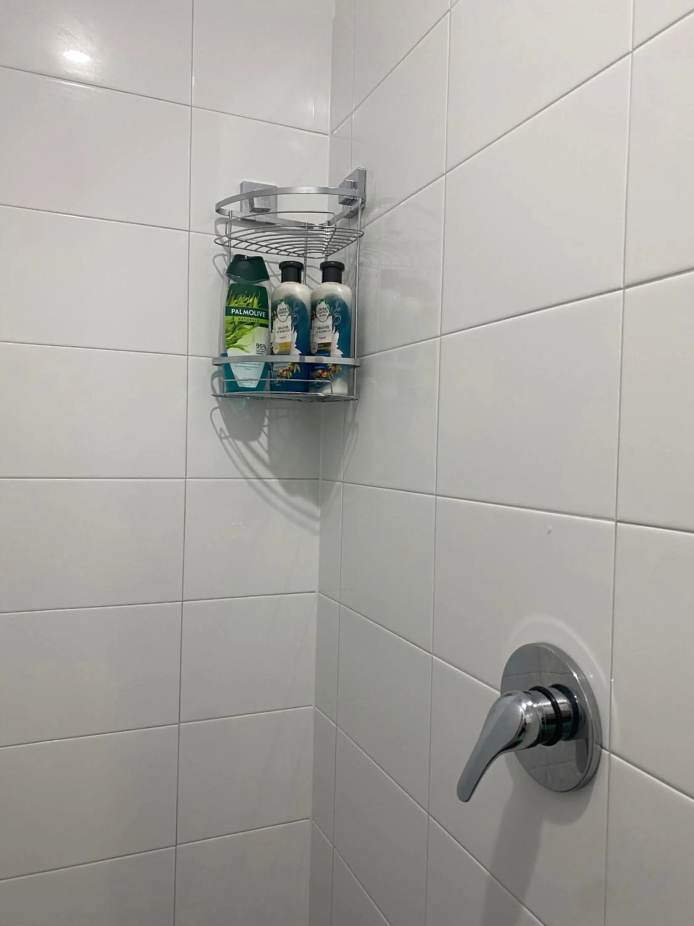 Shower in Morros Place