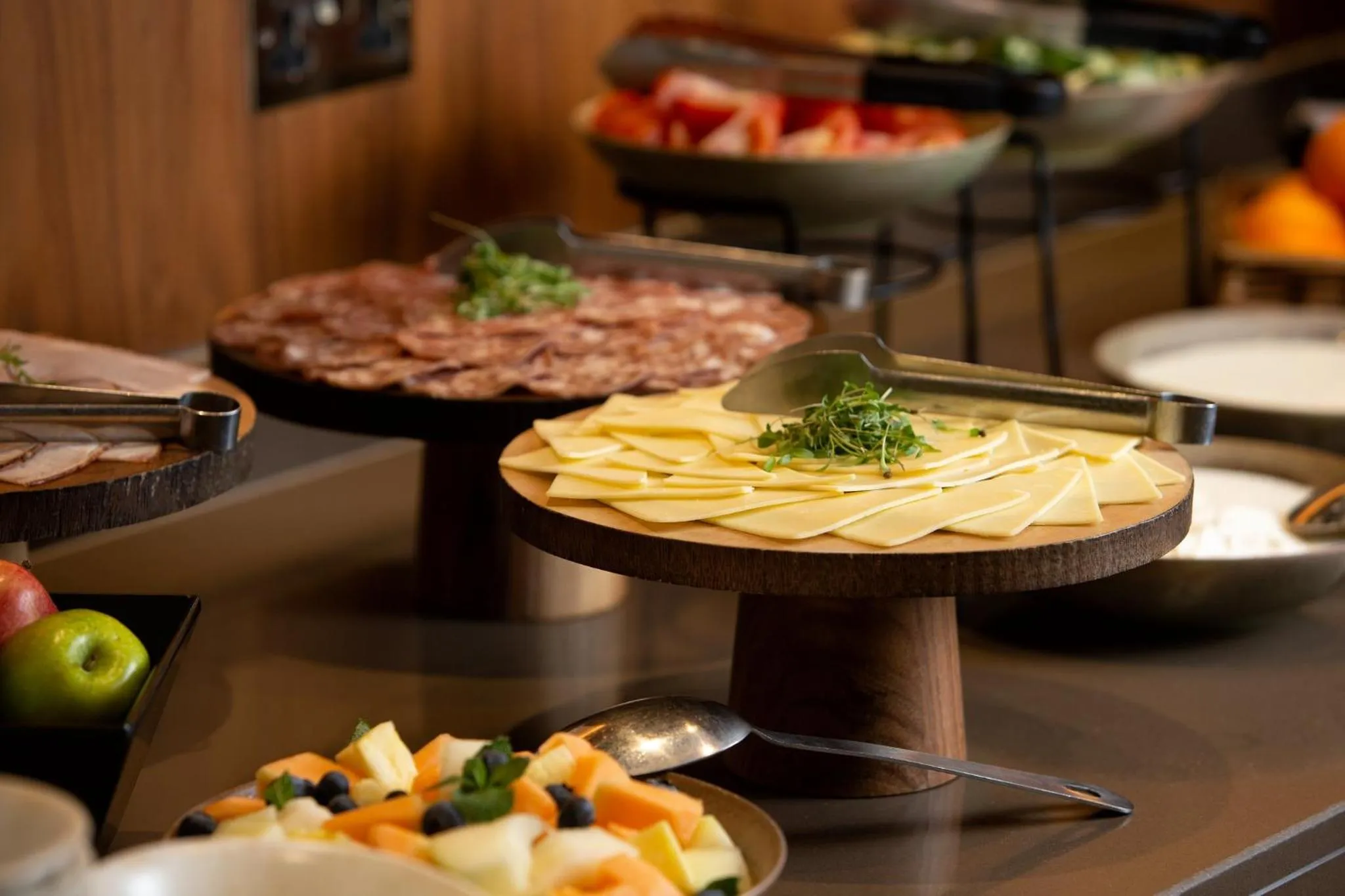 Buffet breakfast in Bedford Hotel