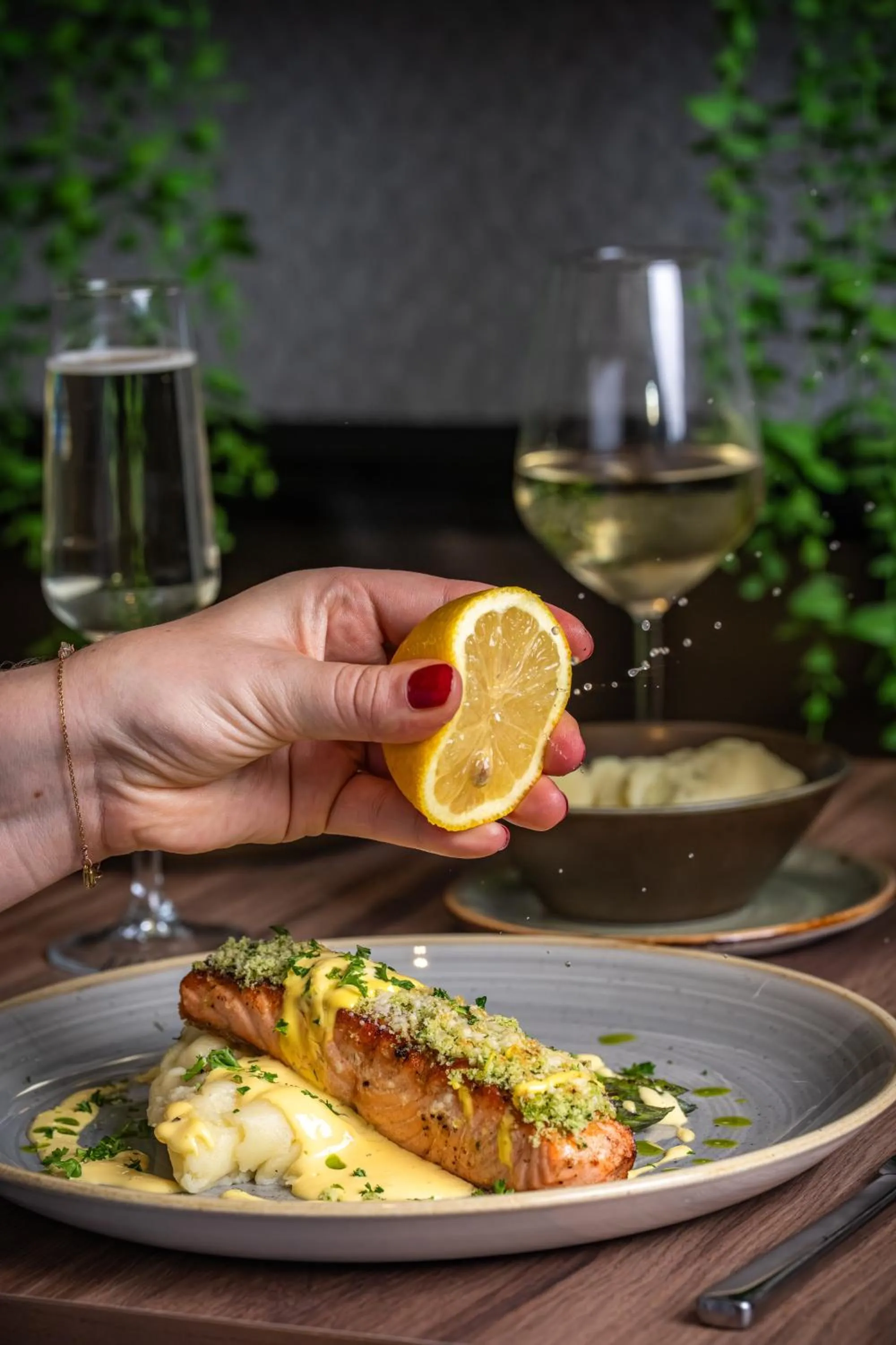 Restaurant/places to eat in Bedford Hotel