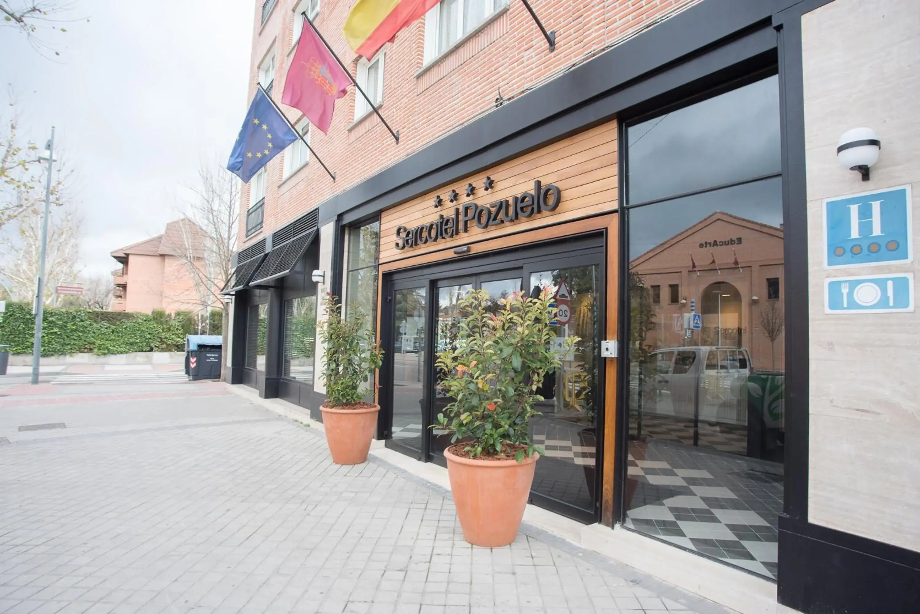 Facade/entrance in Sercotel Pozuelo Facade/entrance in Sercotel Pozuelo